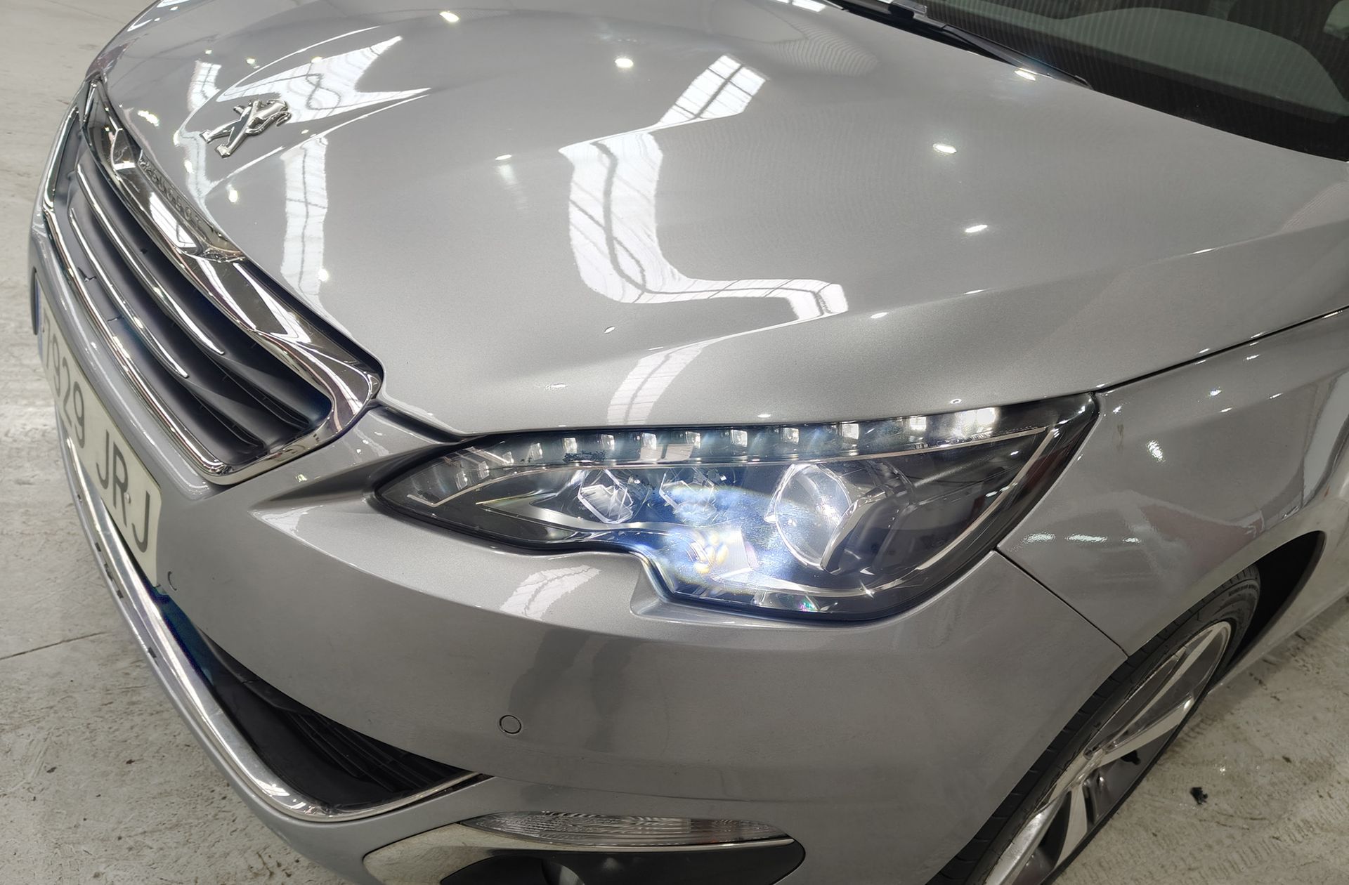 Peugeot 308 SW BlueHDi 120 Allure - foto 14