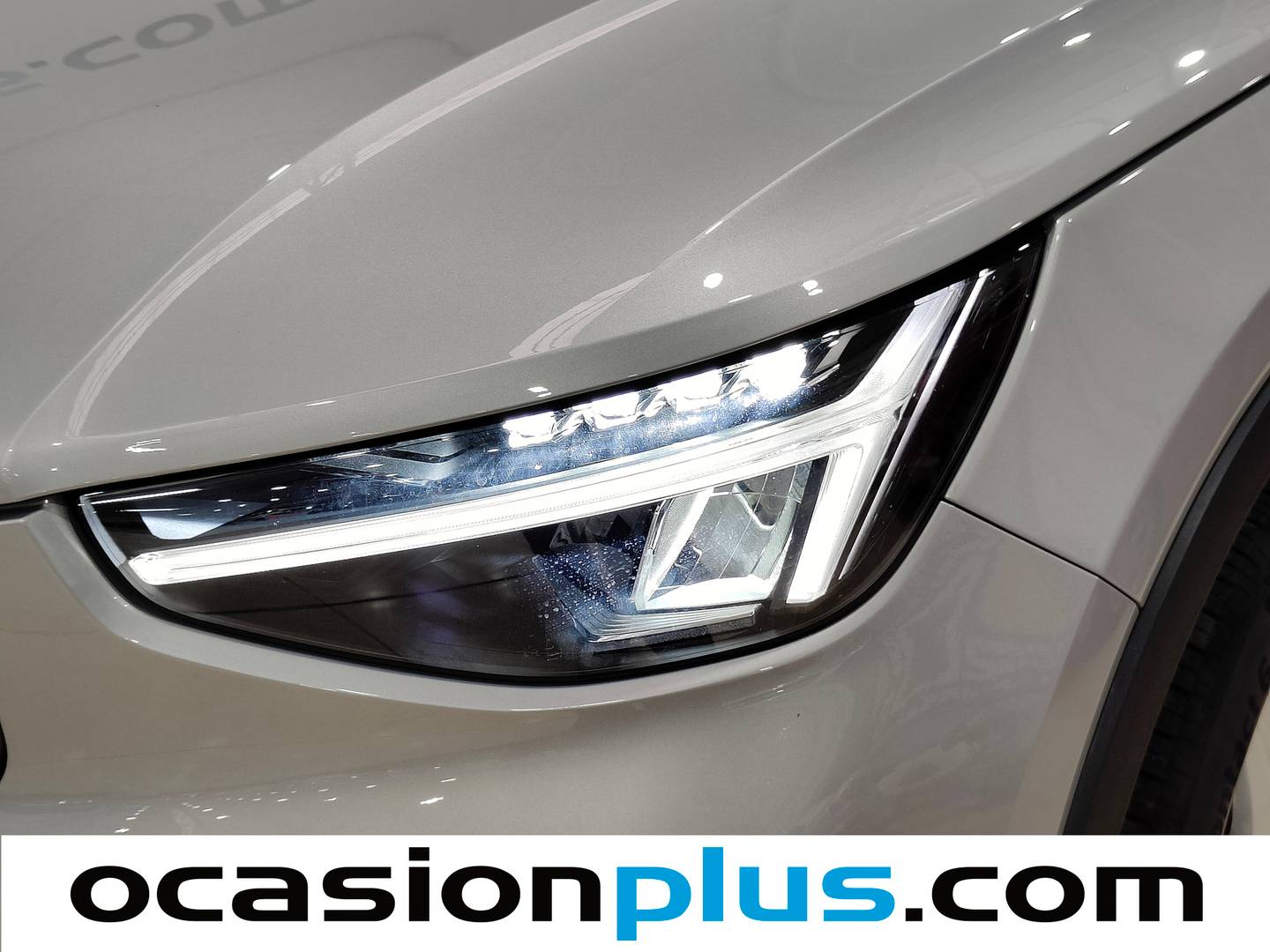 Acabados Volvo XC40 Volvo XC40 B3 Gasolina Mild hybrid Core Auto (163 CV)