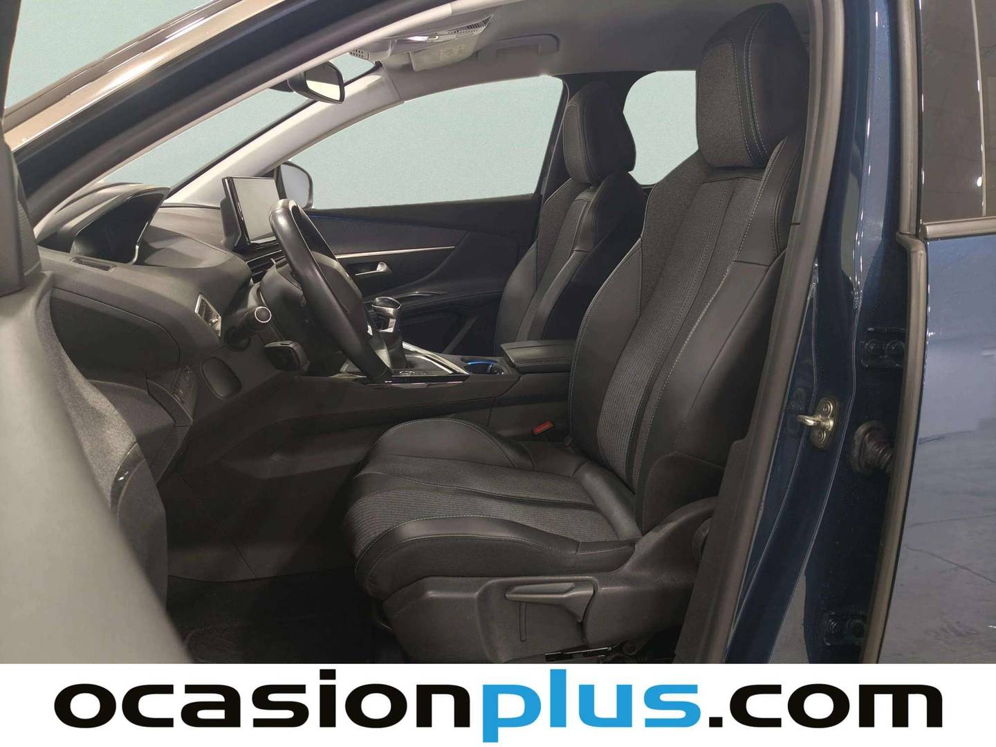 Foto asientos delanteros Peugeot 5008 Peugeot 5008 PureTech 130 S&S Allure Pack (130 CV) 7 Plazas