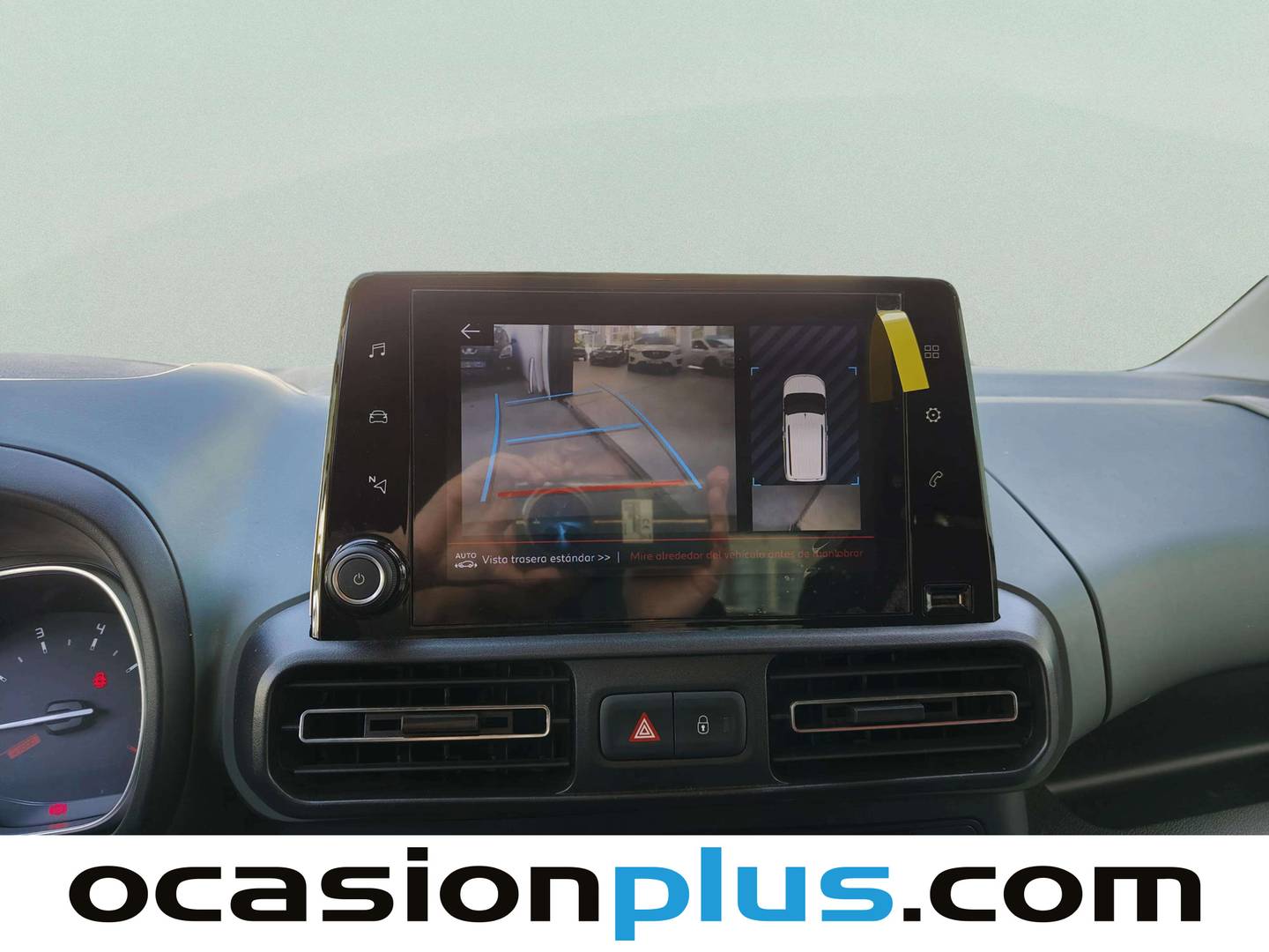 Accesorios del Citroën Berlingo Citroën Berlingo BlueHDi 100 S&S Talla M Shine (102 CV) Semi-camperizada 5 Plazas