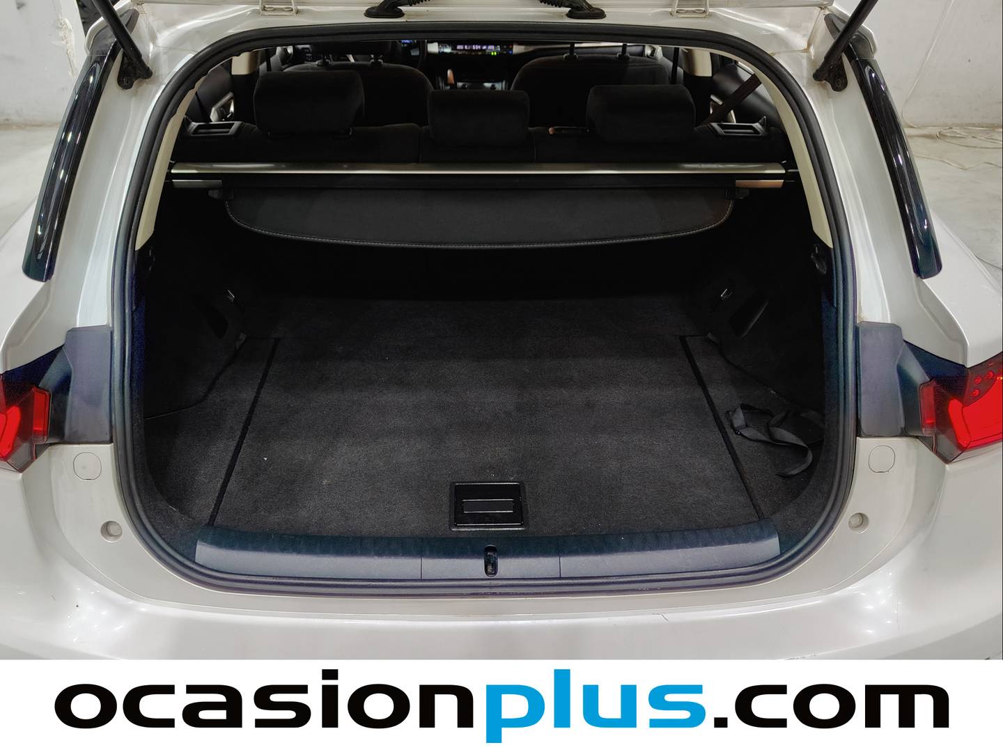 Foto Lexus CT Lexus CT 200h Business  (136 CV)