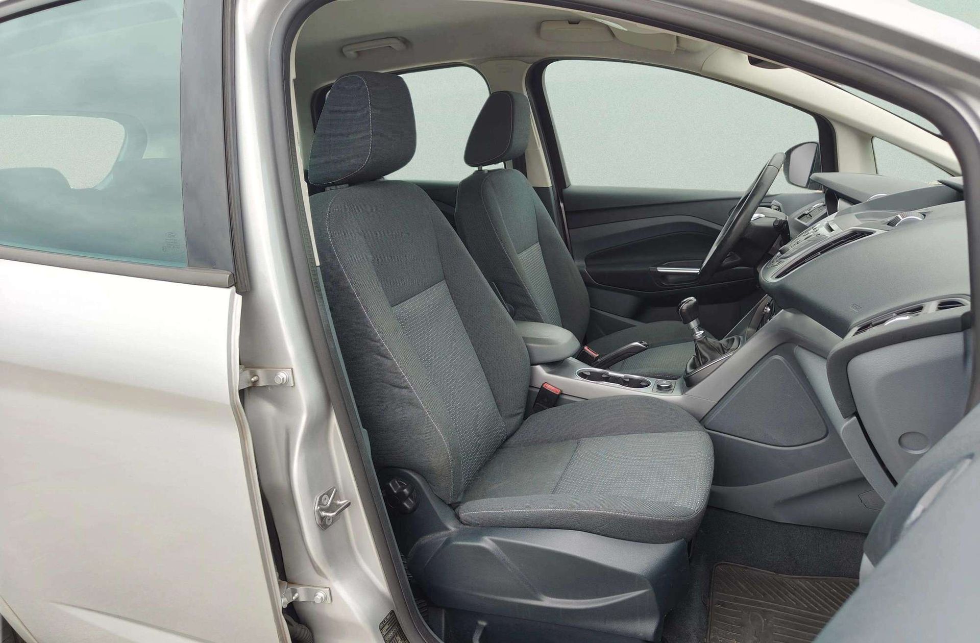 Ford C-Max 1.0 EcoBoost Trend - foto 15