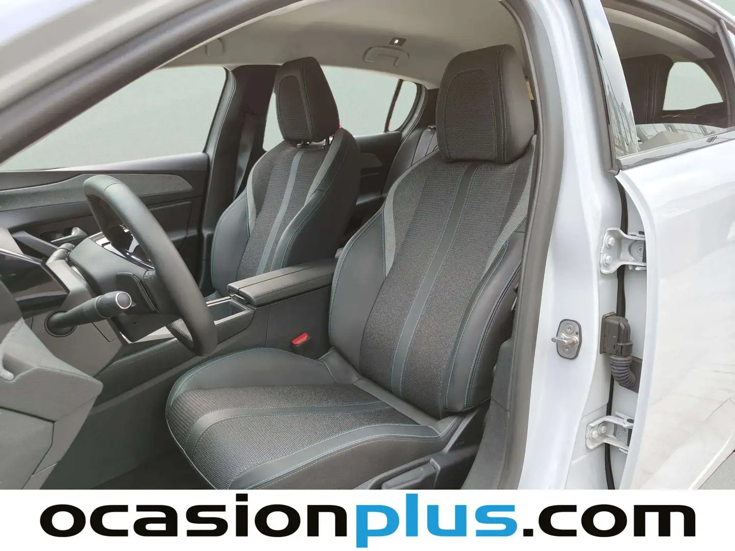 Foto Peugeot 308 Peugeot 308 Allure Hybrid eDCS6 (136 CV)