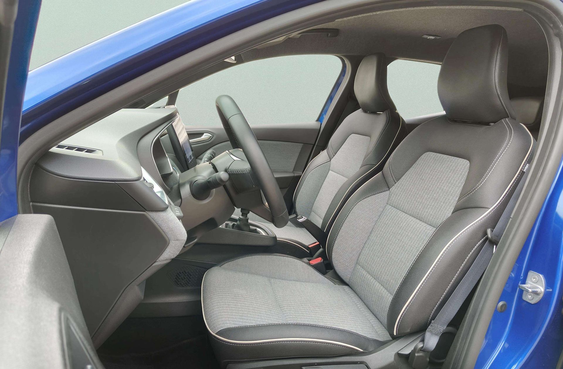 Renault Clio Techno TCe - foto 11