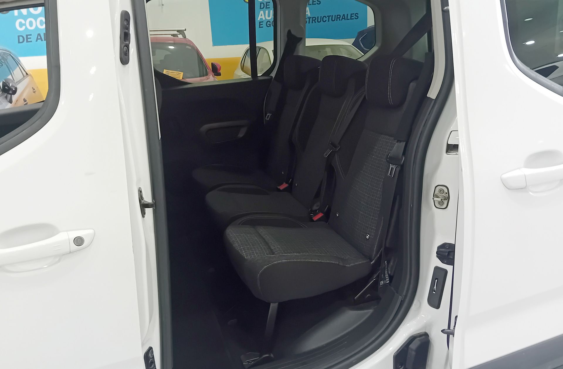 Peugeot Rifter BlueHDi 130 GT Line Standard - foto 11