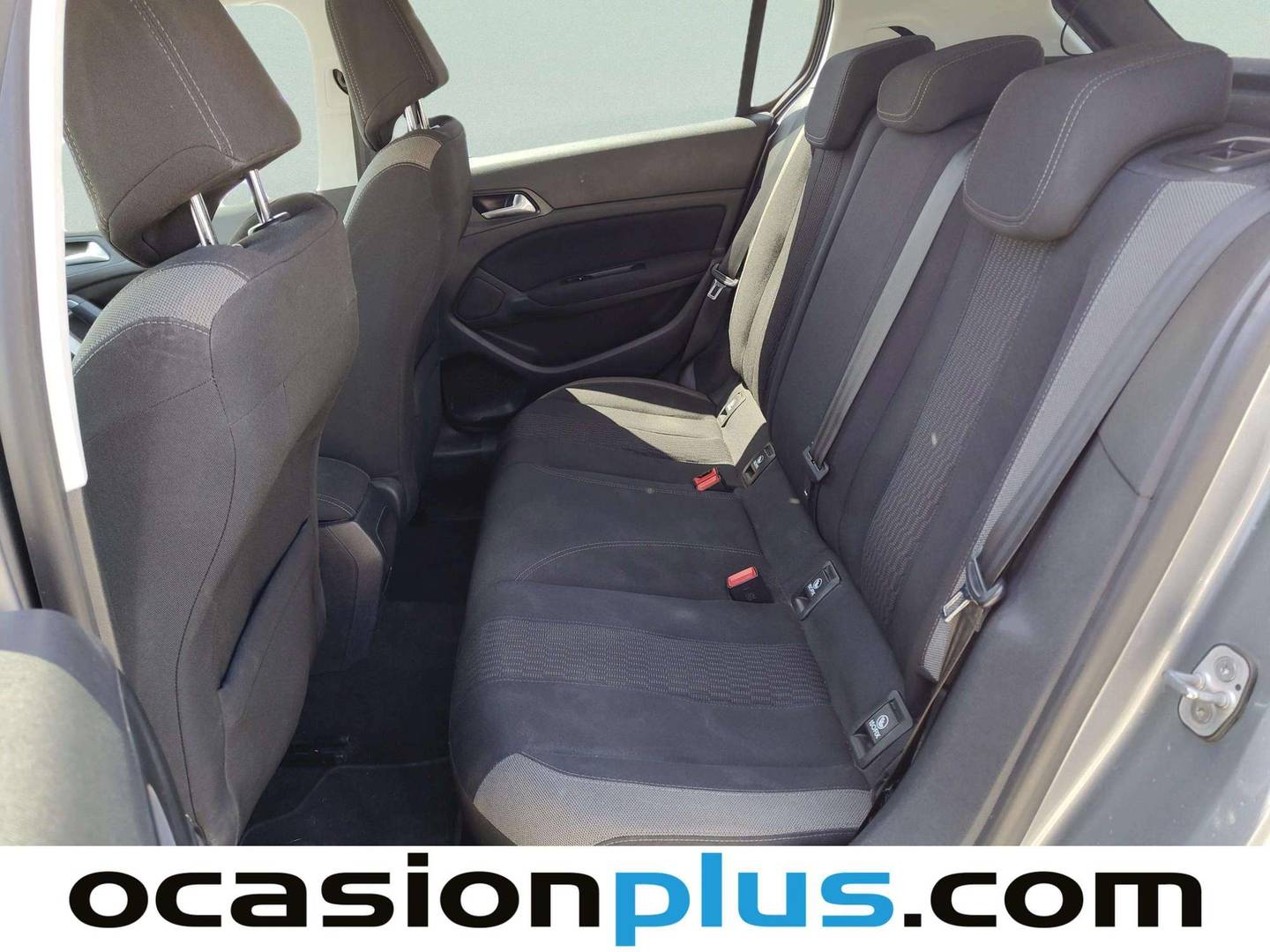Foto asientos traseros Peugeot 308 Peugeot 308 BlueHDi 100 Style (100 CV)