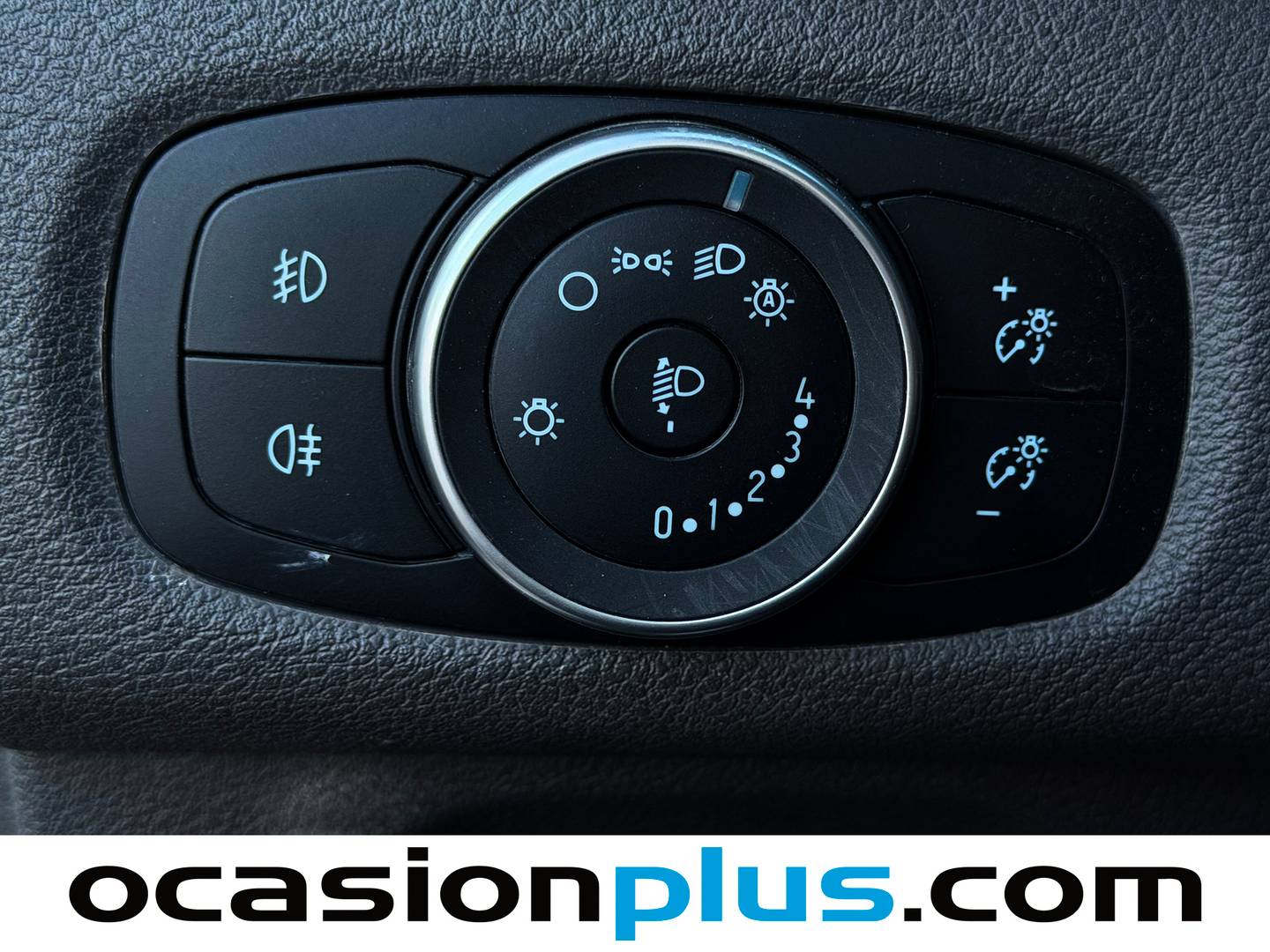 Equipamiento del Ford Transit Custom Ford Transit Custom Furgon 2.0 TDCI MHEV 340 L2 Trend (130 CV)