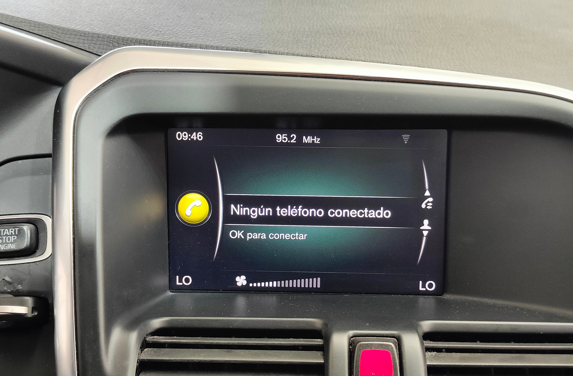 Volvo XC60 D3 Kinetic - foto 29