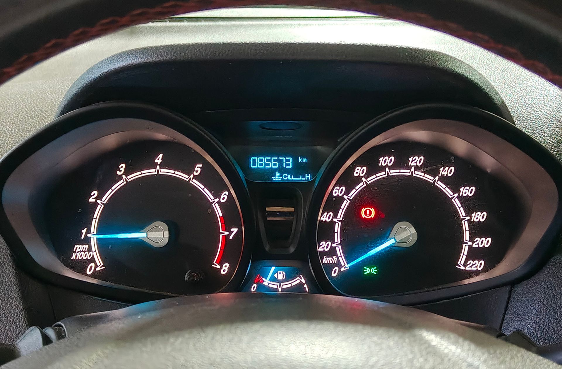 Ford Tourneo Courier 1.0 EcoBoost Sport - foto 22