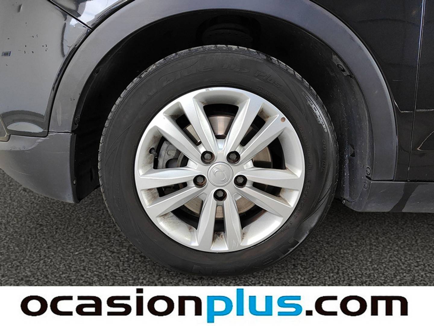 Foto SsangYong Tivoli Ssangyong Tivoli D16T Limited 4x2 (115 CV)