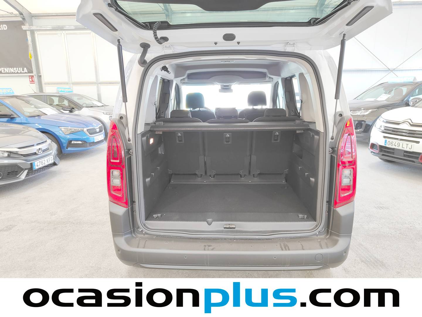 Fotos maletero Citroën Berlingo Citroen Berlingo BlueHDi 100 S&S Plus Talla M  (102 CV)