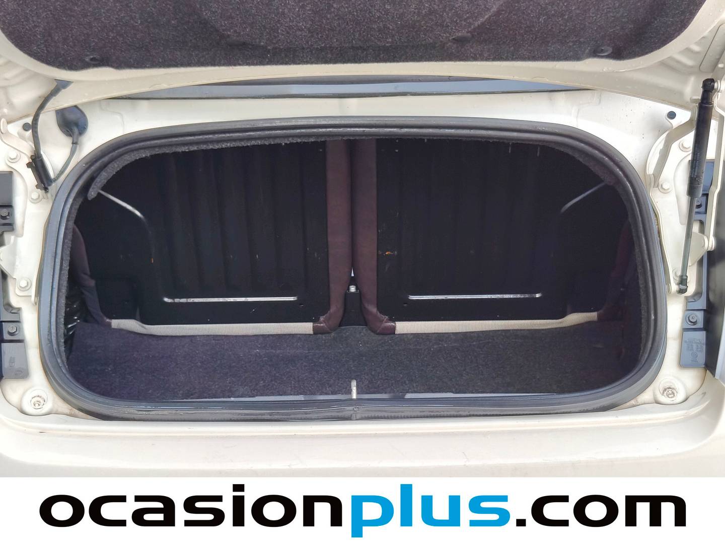 Fotos maletero Fiat 500C Fiat 500C 1.2 8v Sport Cabrio (69 CV)