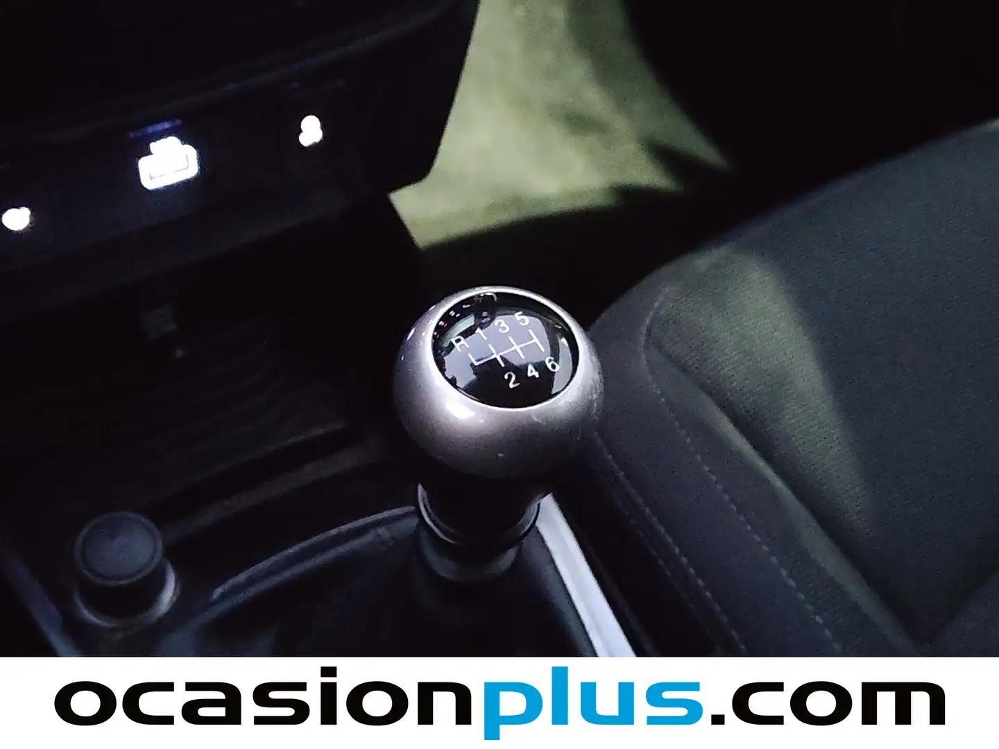 Foto SsangYong Tivoli Ssangyong Tivoli 1.2 G12T Premium (128 CV)