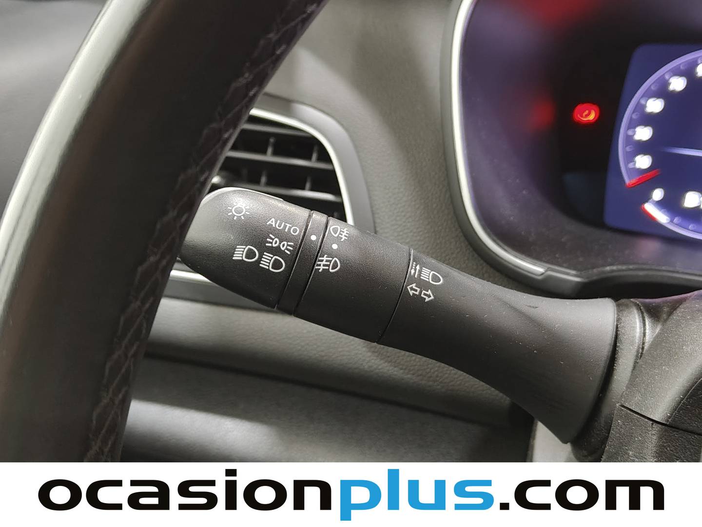 Foto Renault Mégane Renault Megane Zen TCe (140 CV) EDC GPF