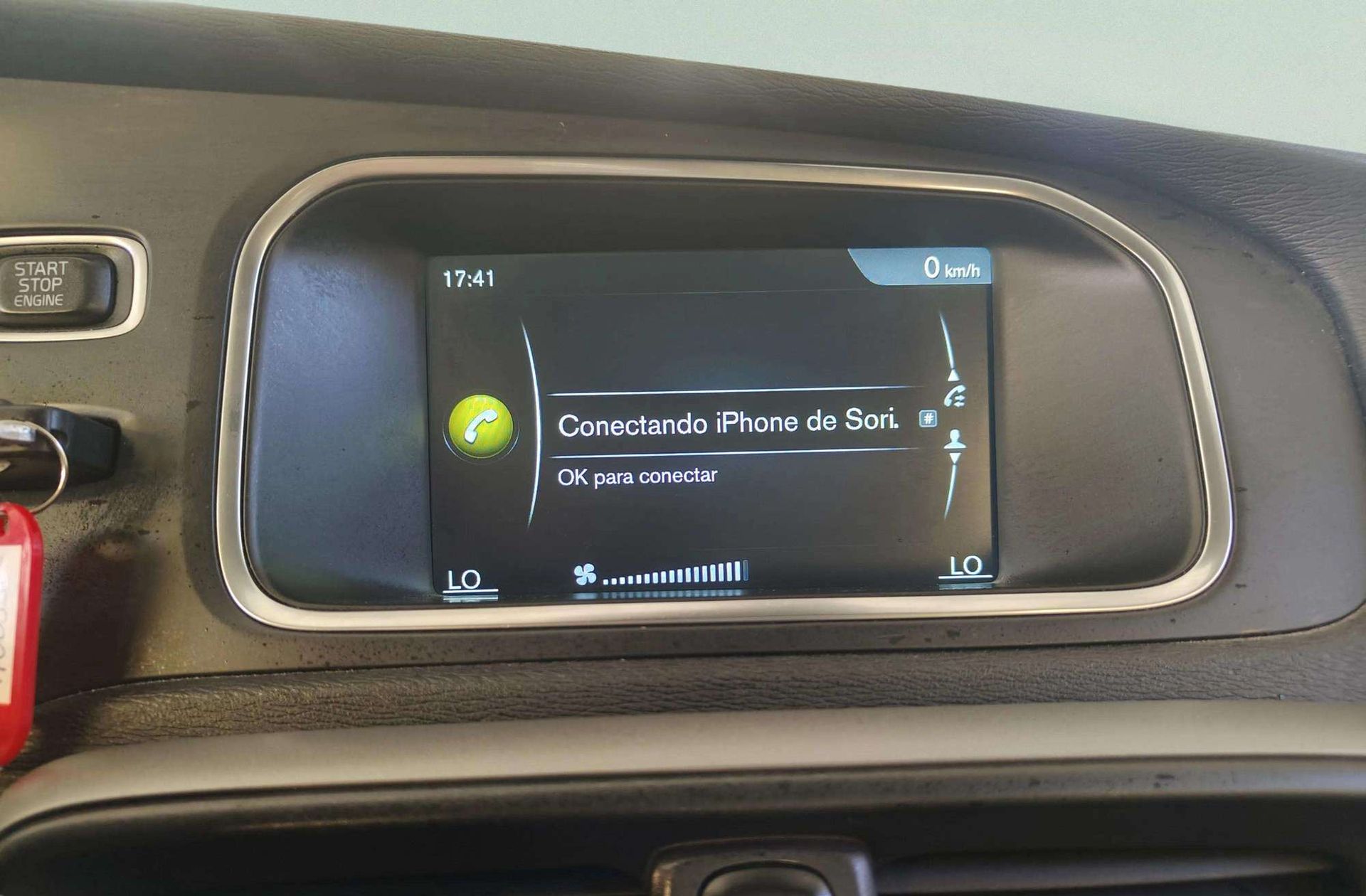Volvo V40 D2 Kinetic - foto 8