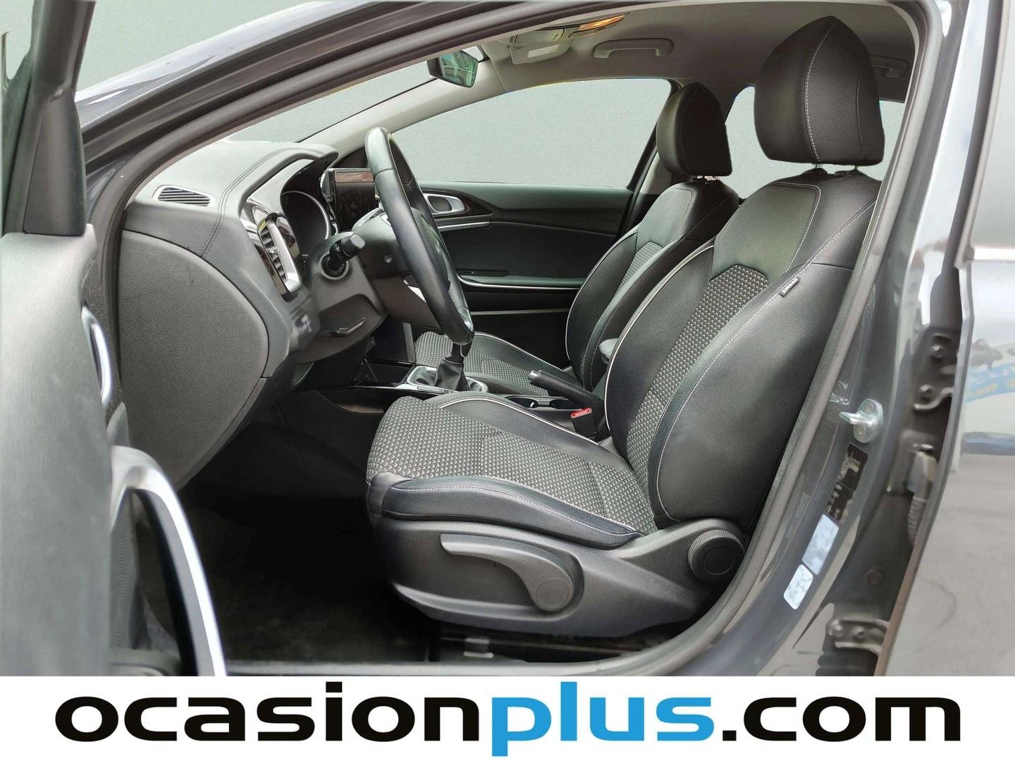 Foto asientos delanteros KIA Ceed Tourer KIA Ceed Tourer 1.0 T-GDi Tech (120 CV)