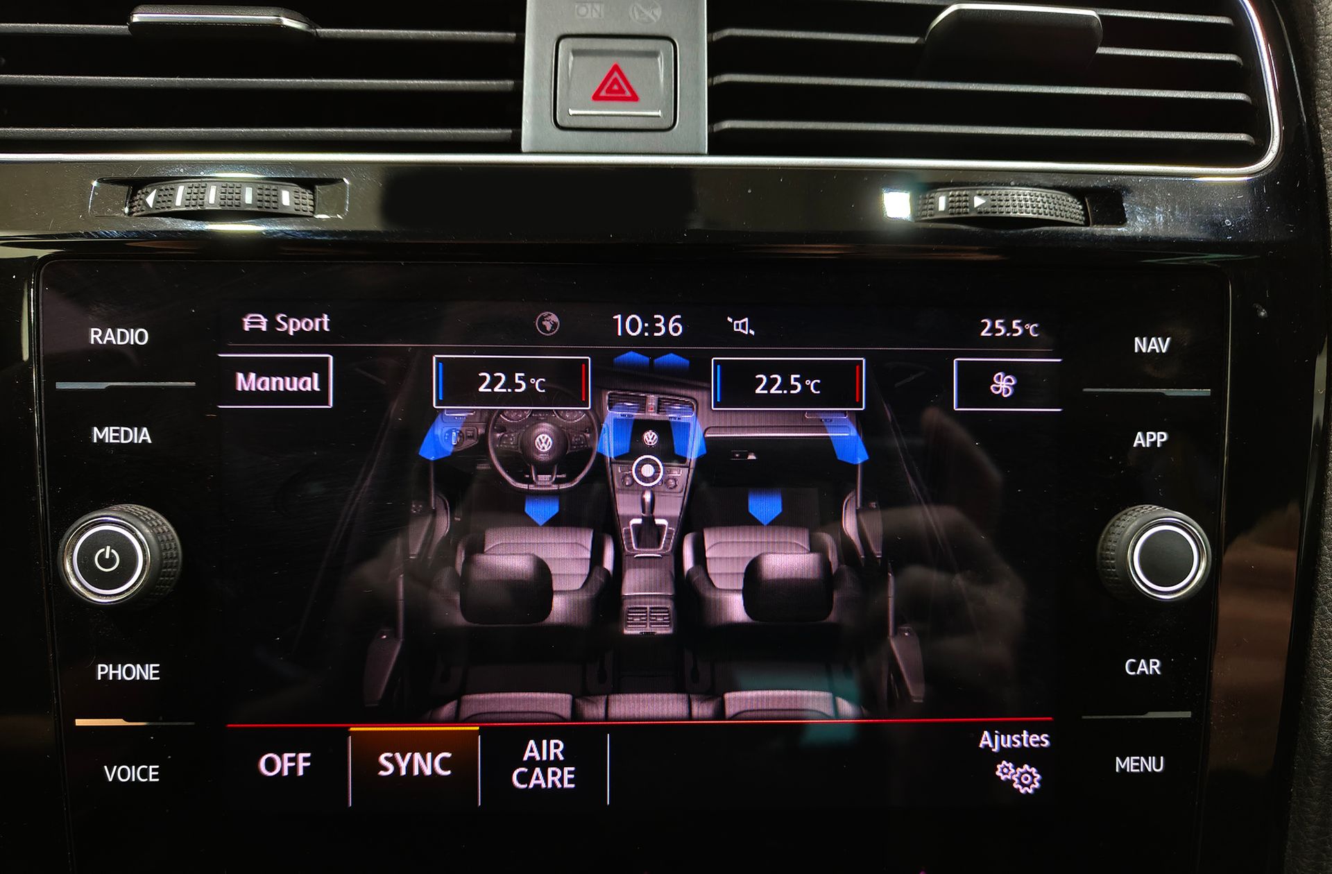 Volkswagen Golf GTI 2.0 TSI DSG - foto 35