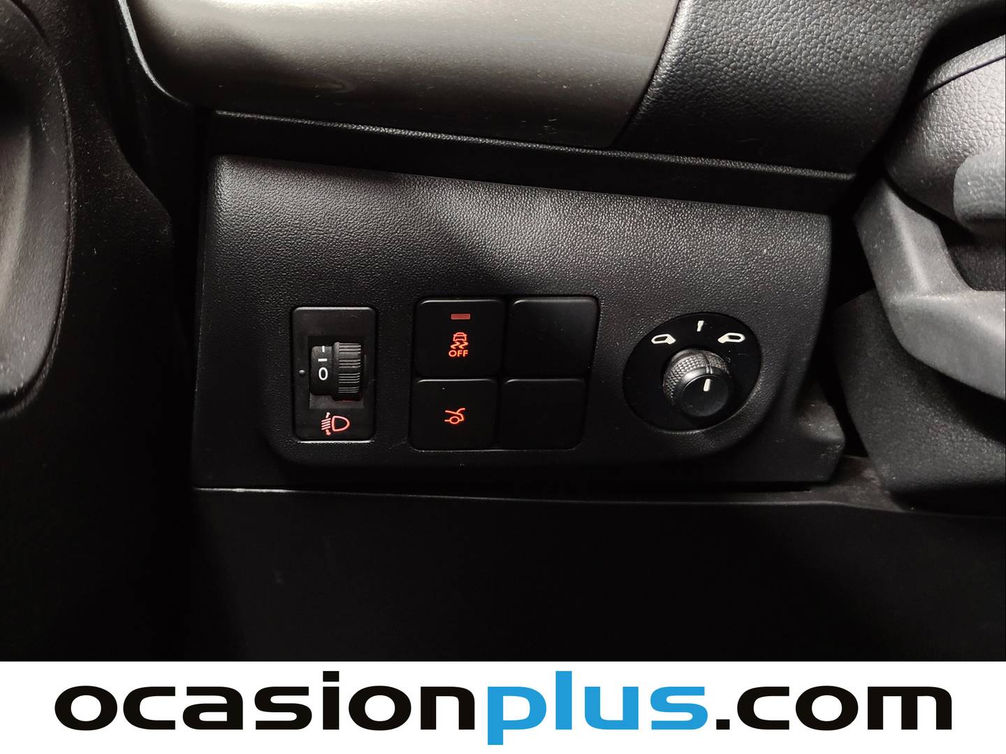 Foto Citroën C-Elysée Citroen C-Elysee BlueHDi 100 Feel  (102 CV)