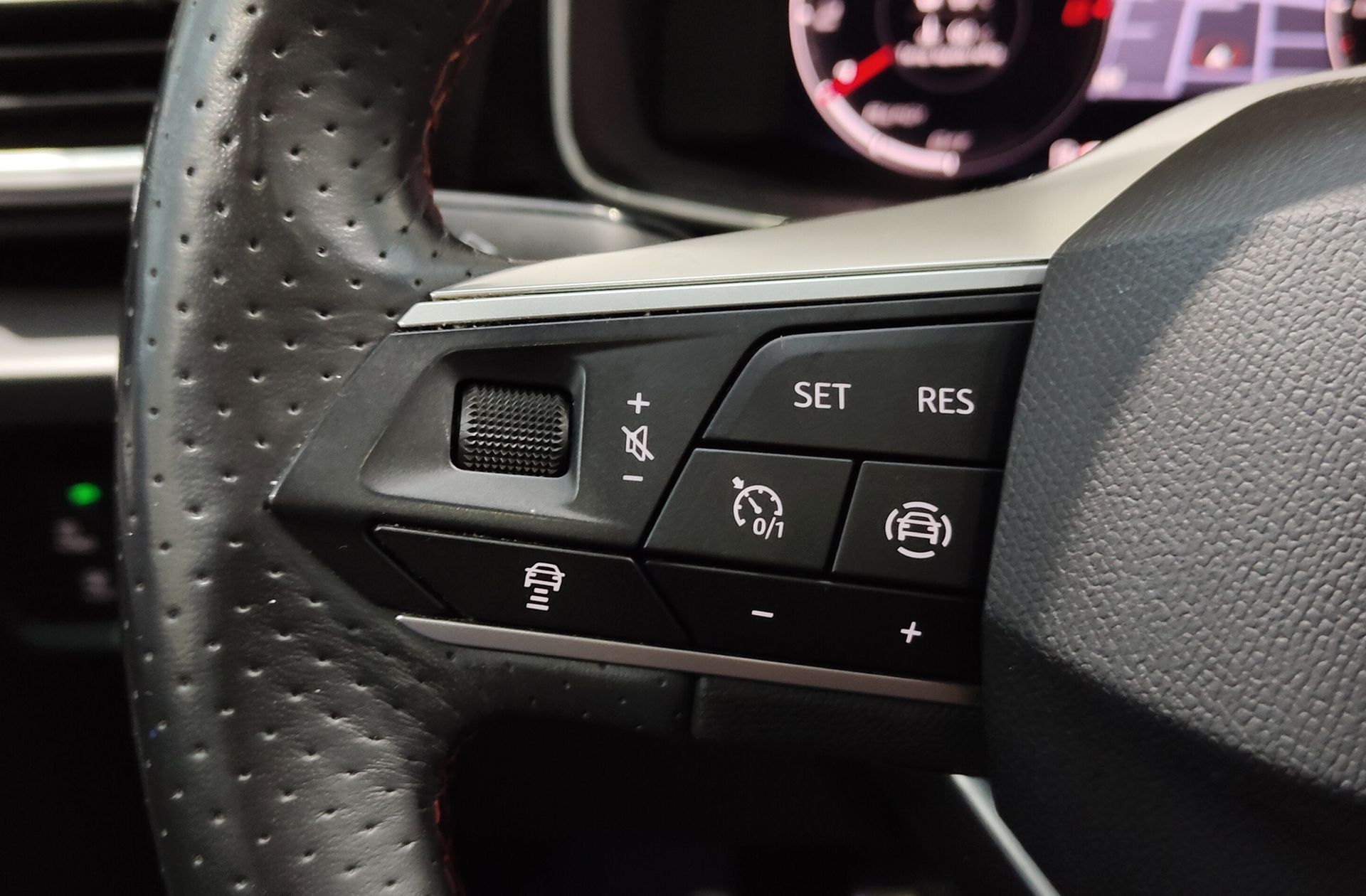 SEAT León 1.5 TSI FR Go L - foto 28