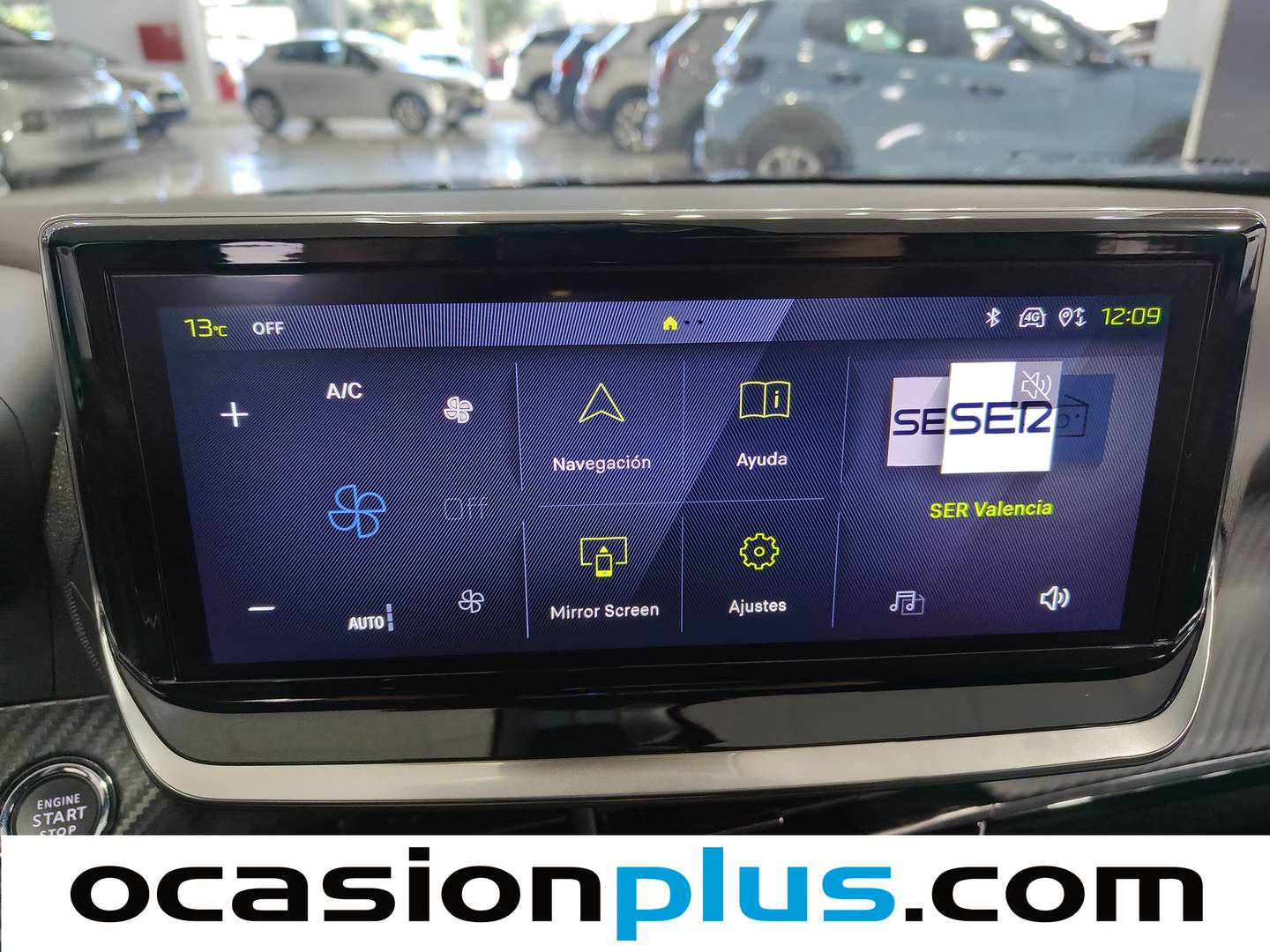 Foto Peugeot 2008 Peugeot 2008 Allure Hybrid eDCS6 (136 CV)