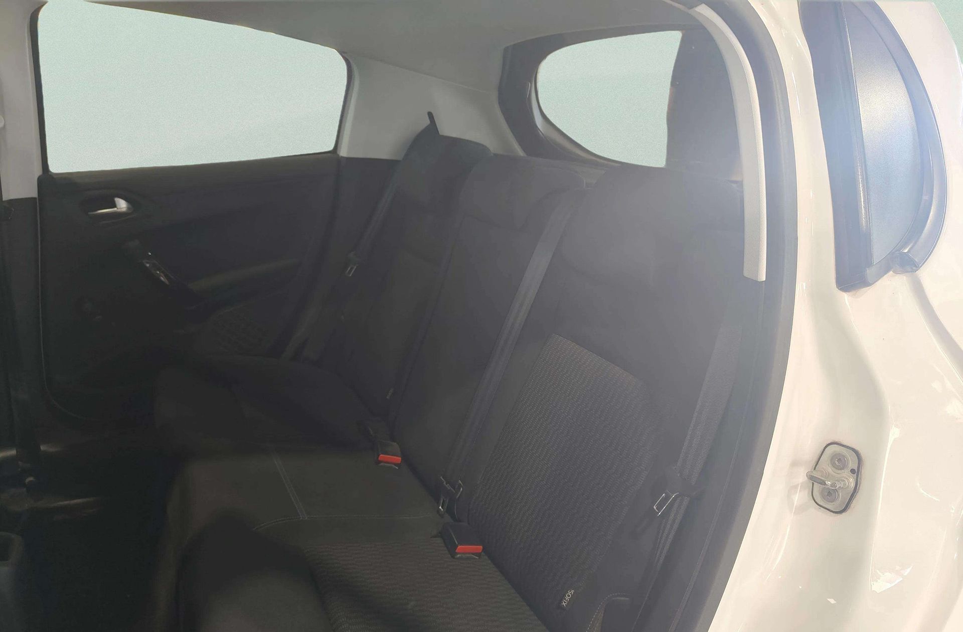 Peugeot 208 1.2 PureTech Style - foto 10