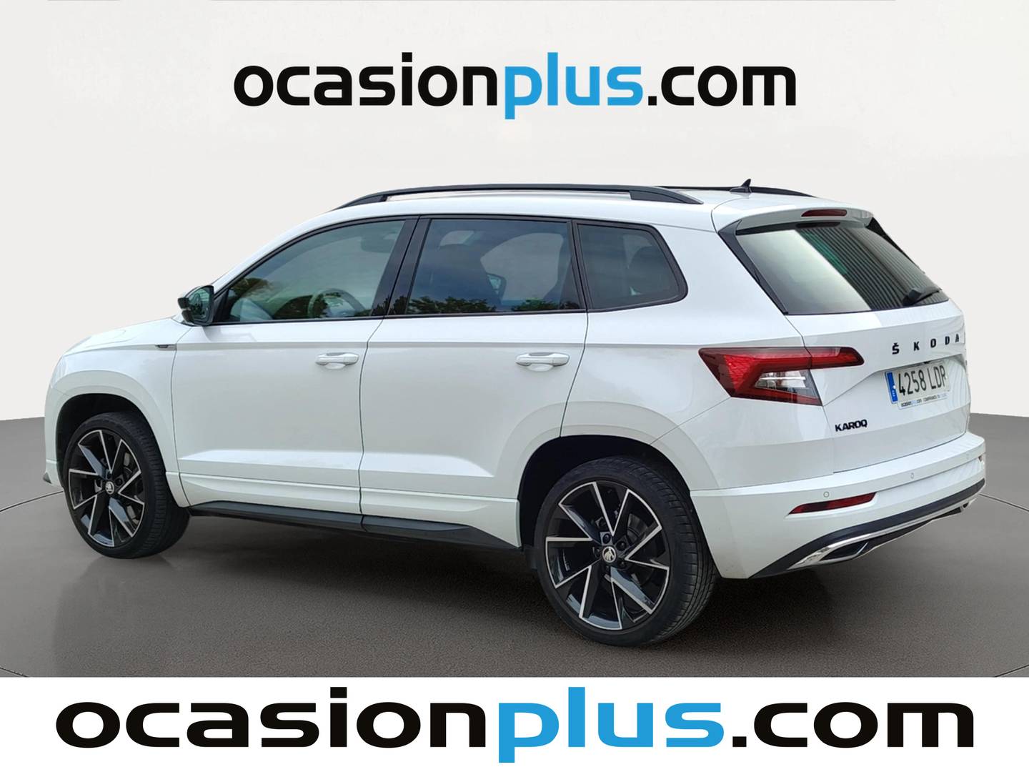 Foto trasera Skoda Karoq Skoda Karoq 1.5 TSI ACT Sportline (150 CV) izquierda