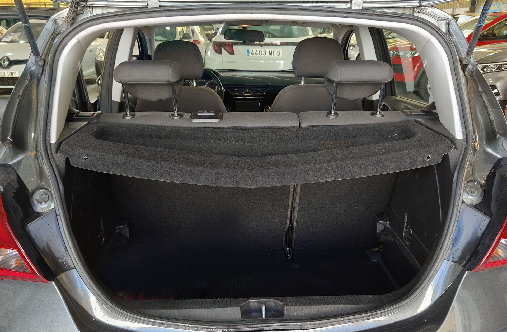 Opel Corsa 1.4 Selective - foto 12