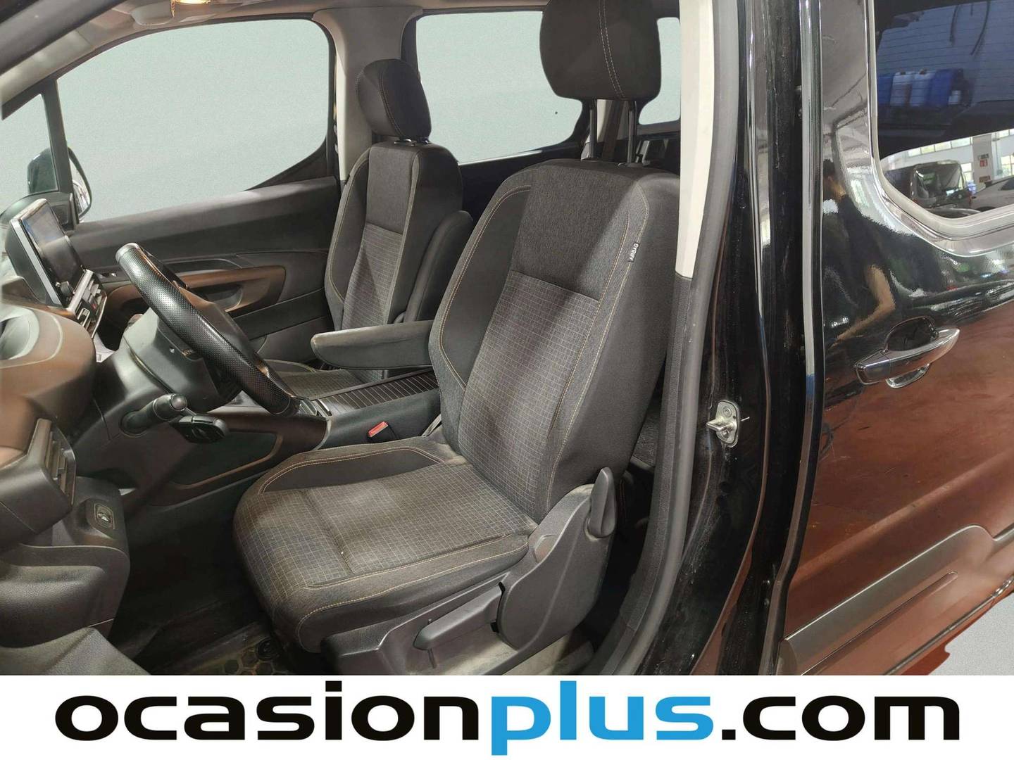 Foto asientos delanteros Peugeot Rifter Peugeot Rifter BlueHDi 130 GT Long (130 CV) 7 Plazas