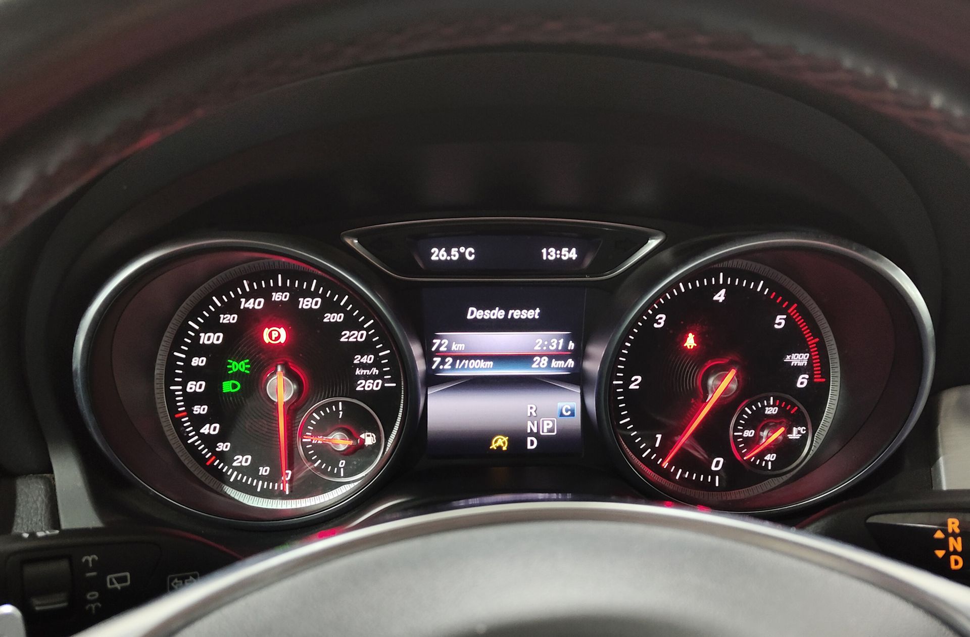 Mercedes-Benz GLA 200 d Pack AMG - foto 23