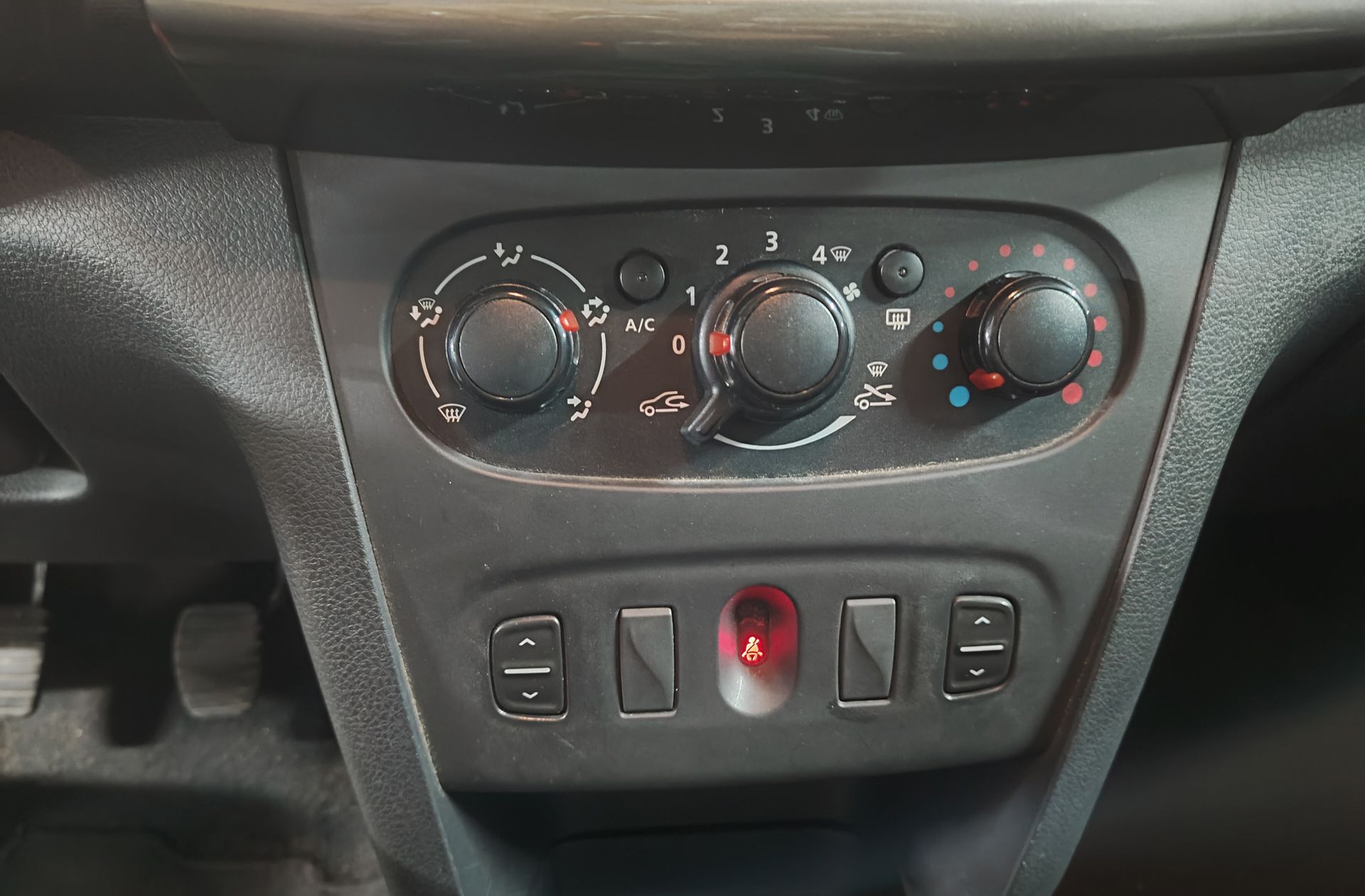 Dacia Sandero Stepway TCe - foto 20