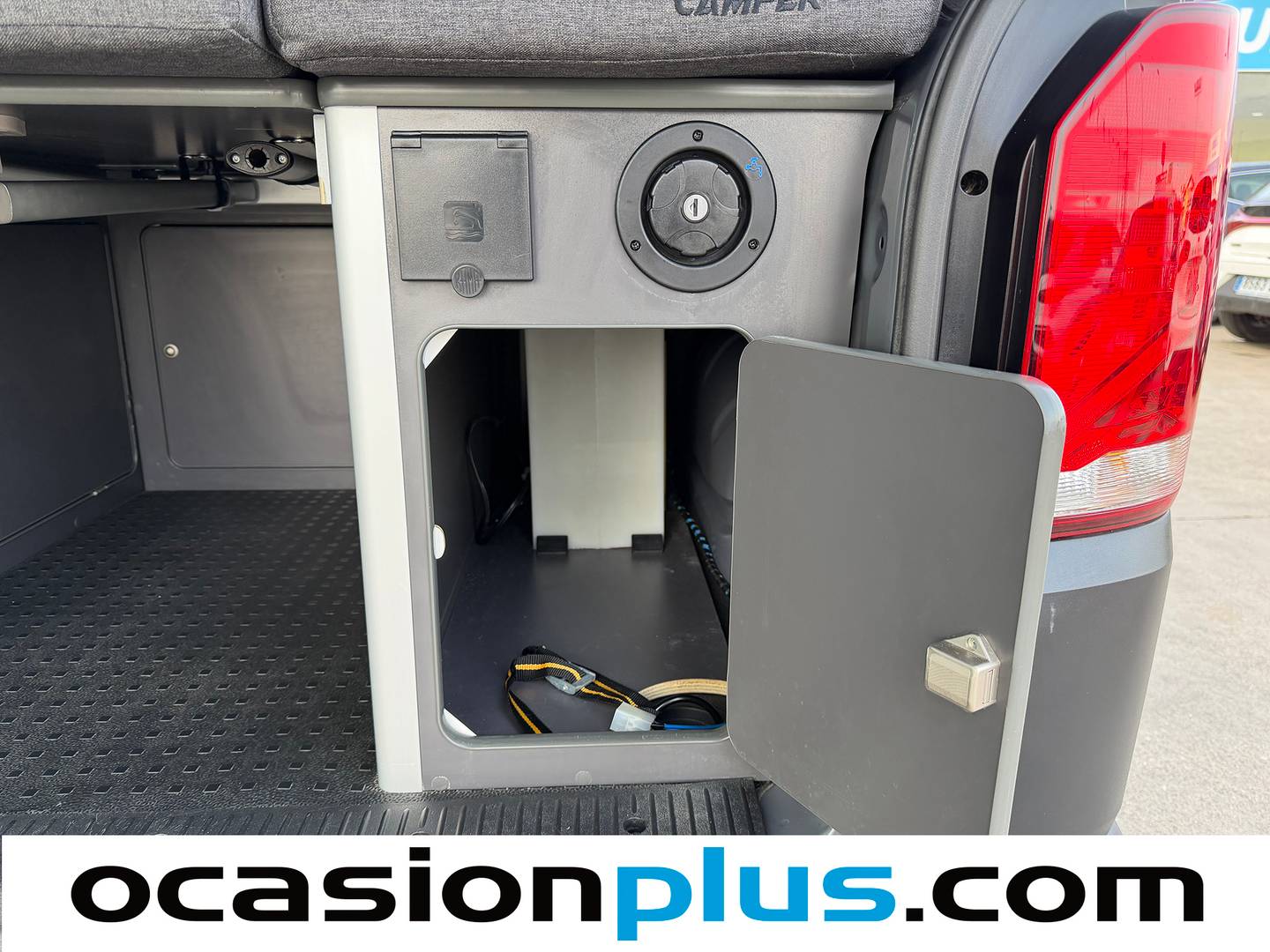 Volkswagen Transporter Volkswagen Transporter Mixto Batalla Corta TN 2.0 TDI BMT  (110 CV) Semi-camperizada 4 plazas km 0