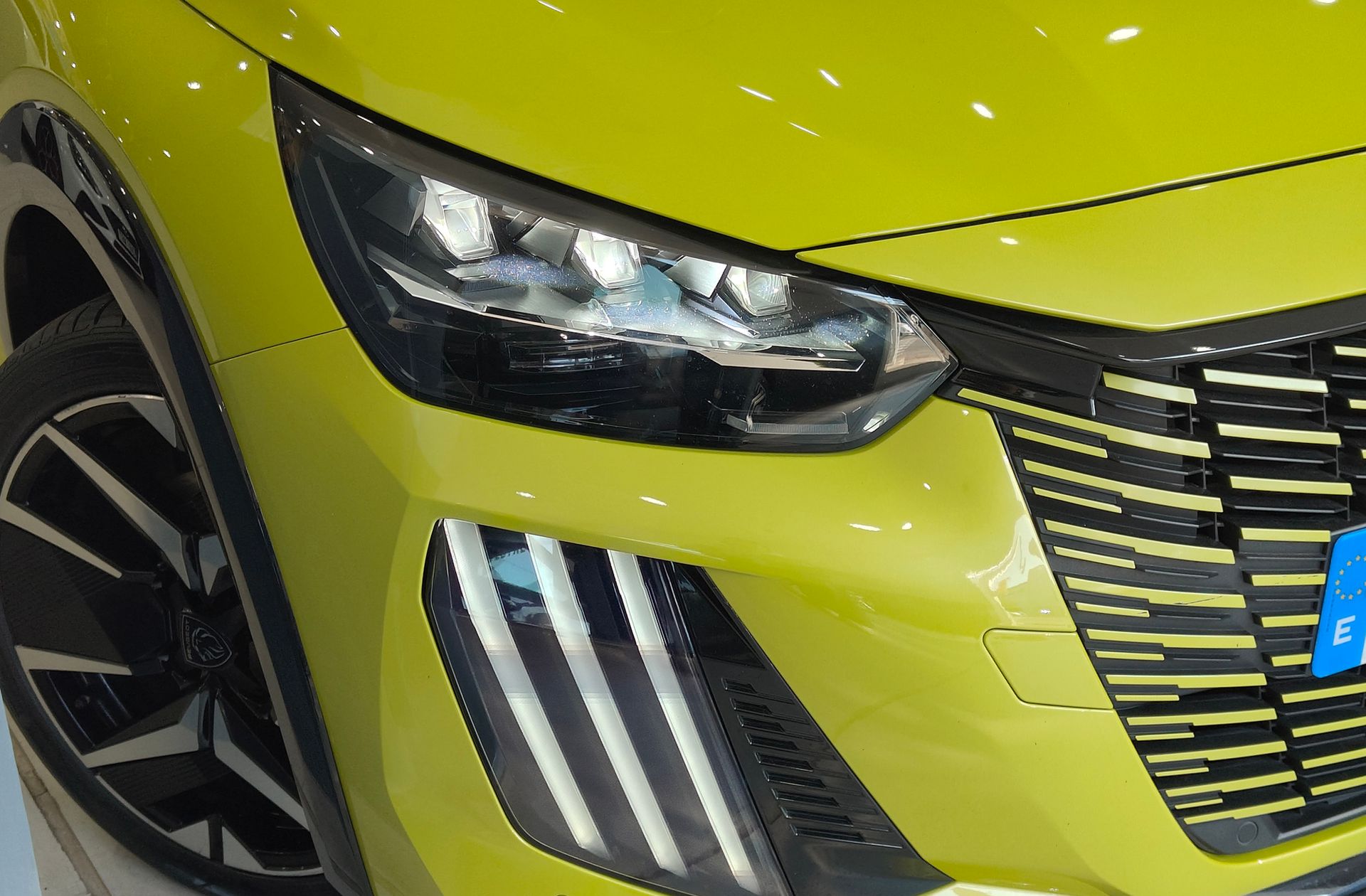 Peugeot 208 Eléctrico GT - foto 16