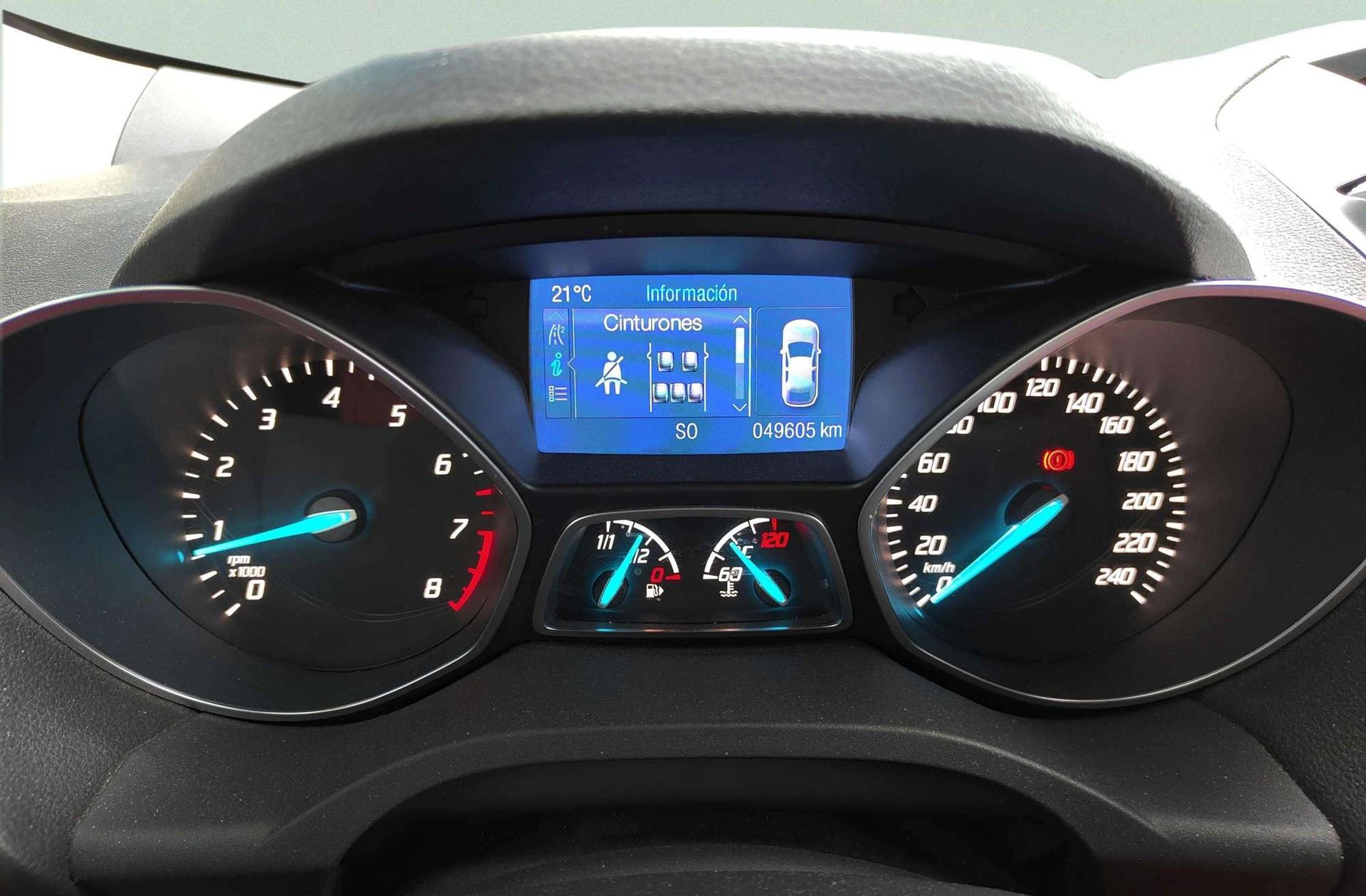 Ford Kuga 1.5 EcoBoost Trend 4x2 - foto 19