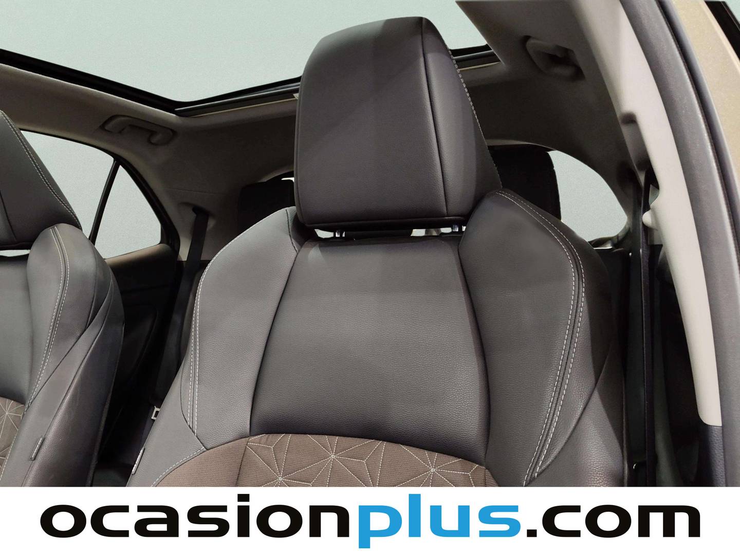 Equipamiento del Toyota Yaris Cross Toyota Yaris Cross 130H Style (130 CV)