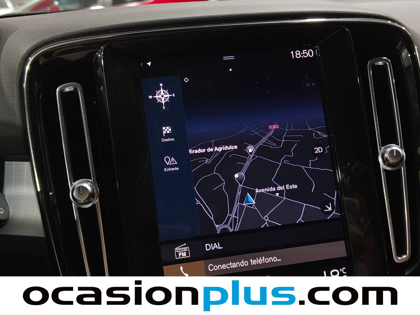 Equipamiento del Volvo XC40 Volvo XC40 T2 Momentum Pro Auto (129 CV)
