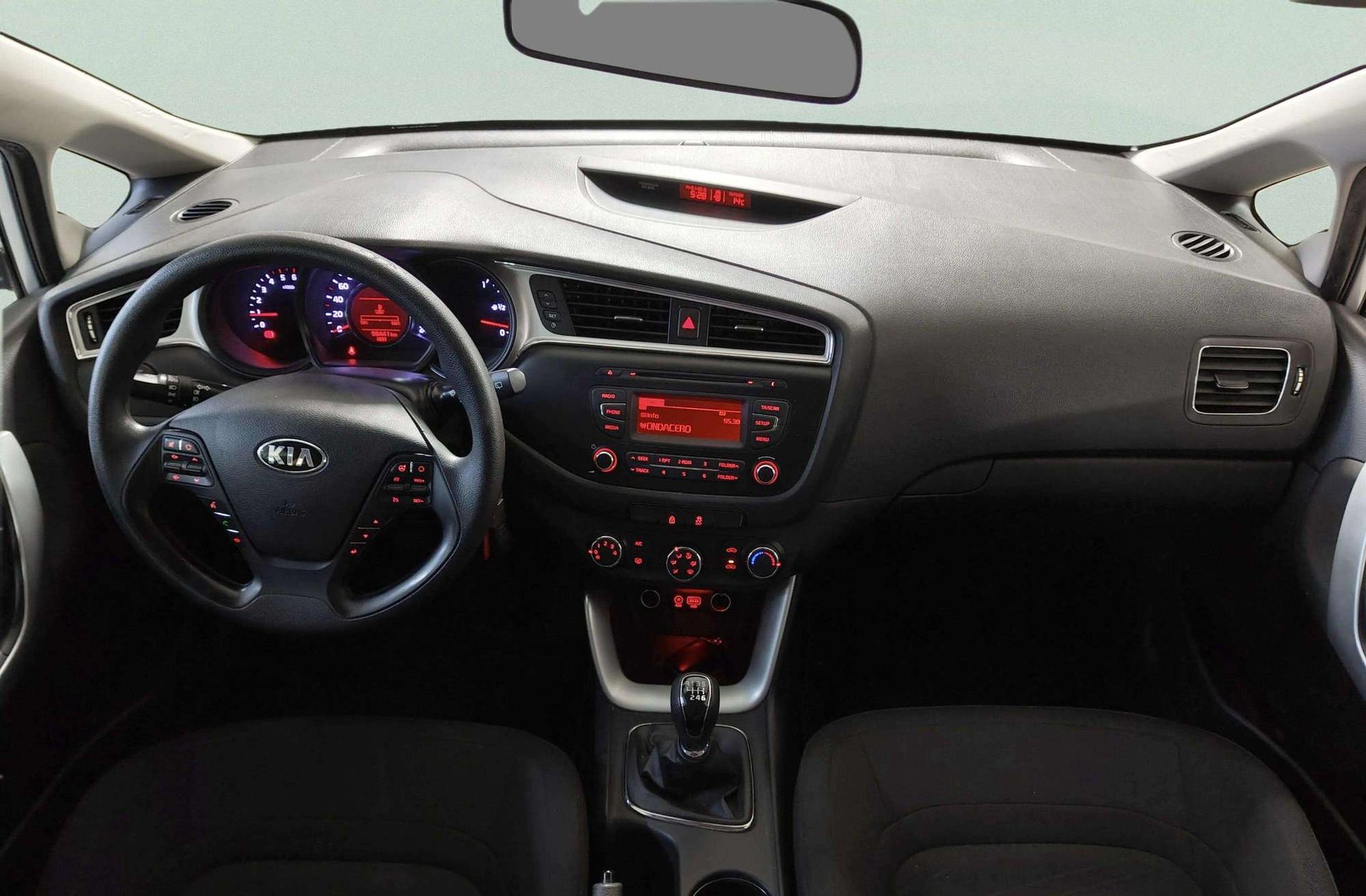 Kia Ceed 1.4 CRDi WGT Business - foto 6