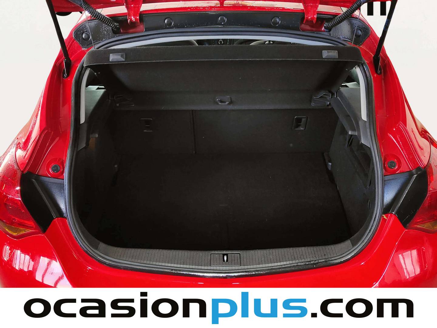 Foto asientos traseros Opel Astra Opel Astra 1.4 Essentia (100 CV)