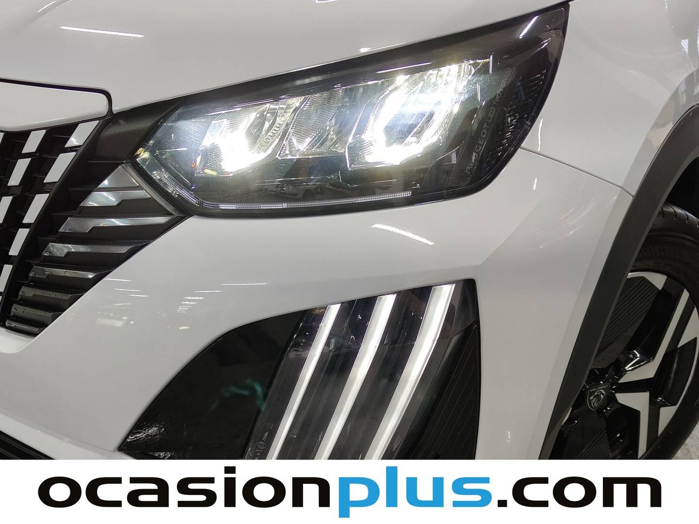 Foto Peugeot 2008 Peugeot 2008 PureTech 100 S&S Allure (100 CV)