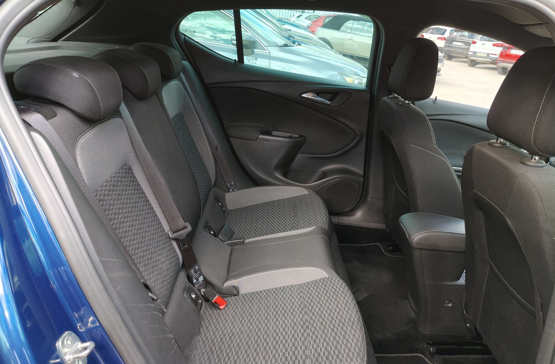 Opel Astra 1.2 Turbo SHL GS Line - foto 17