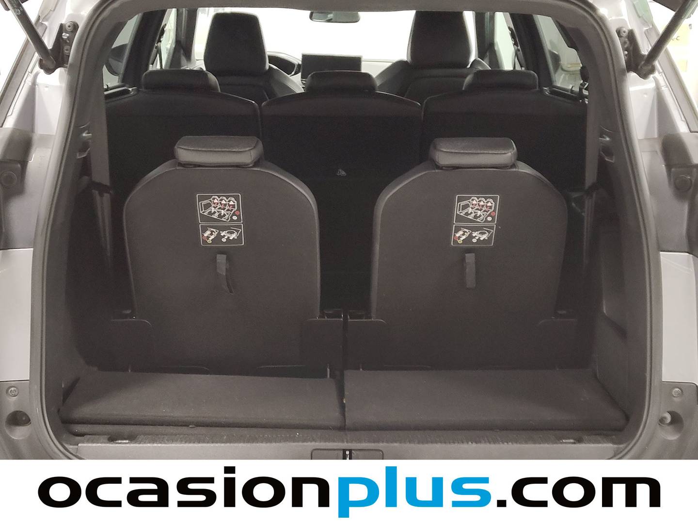 Foto Peugeot 5008 Peugeot 5008 PureTech 130 S&S Allure Pack EAT8 (130 CV) 7 plazas