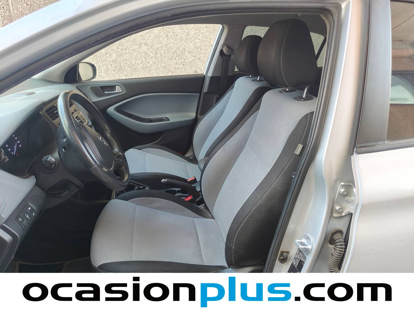 Foto asientos delanteros Hyundai i20 Hyundai i20 1.4 MPI Tecno (100 CV)