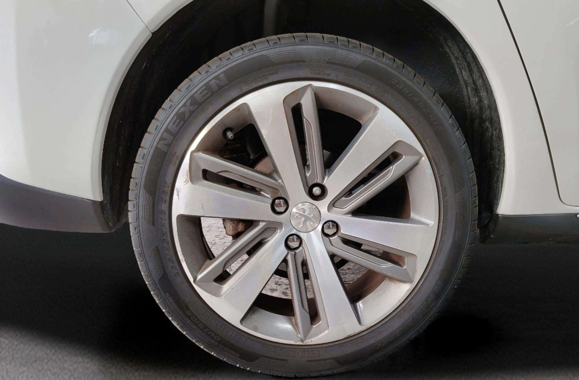 Peugeot 3008 THP 165 Allure EAT6 - foto 32