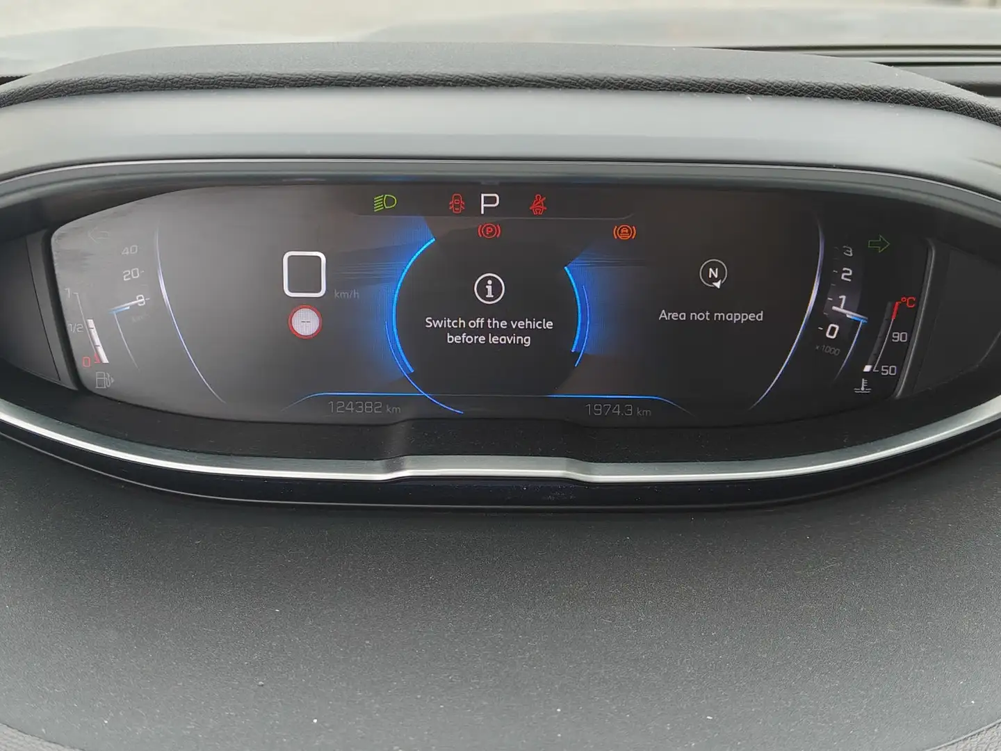 Foto Peugeot 5008 Peugeot 5008 PureTech 130 S&S Allure Pack EAT8 (130 CV) 7 Plazas