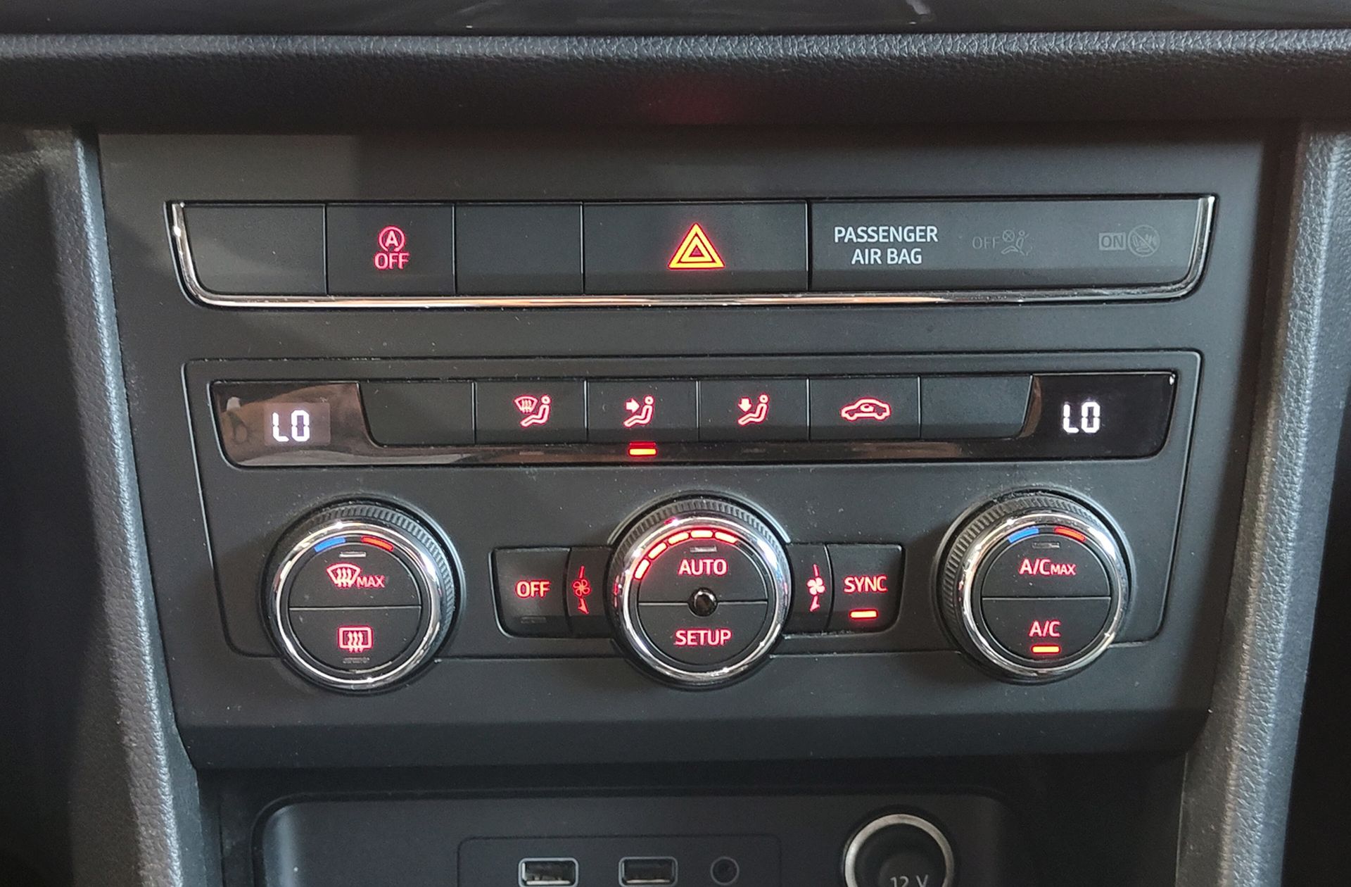 SEAT Ateca 1.6 TDI Ecomotive Style Plus - foto 30