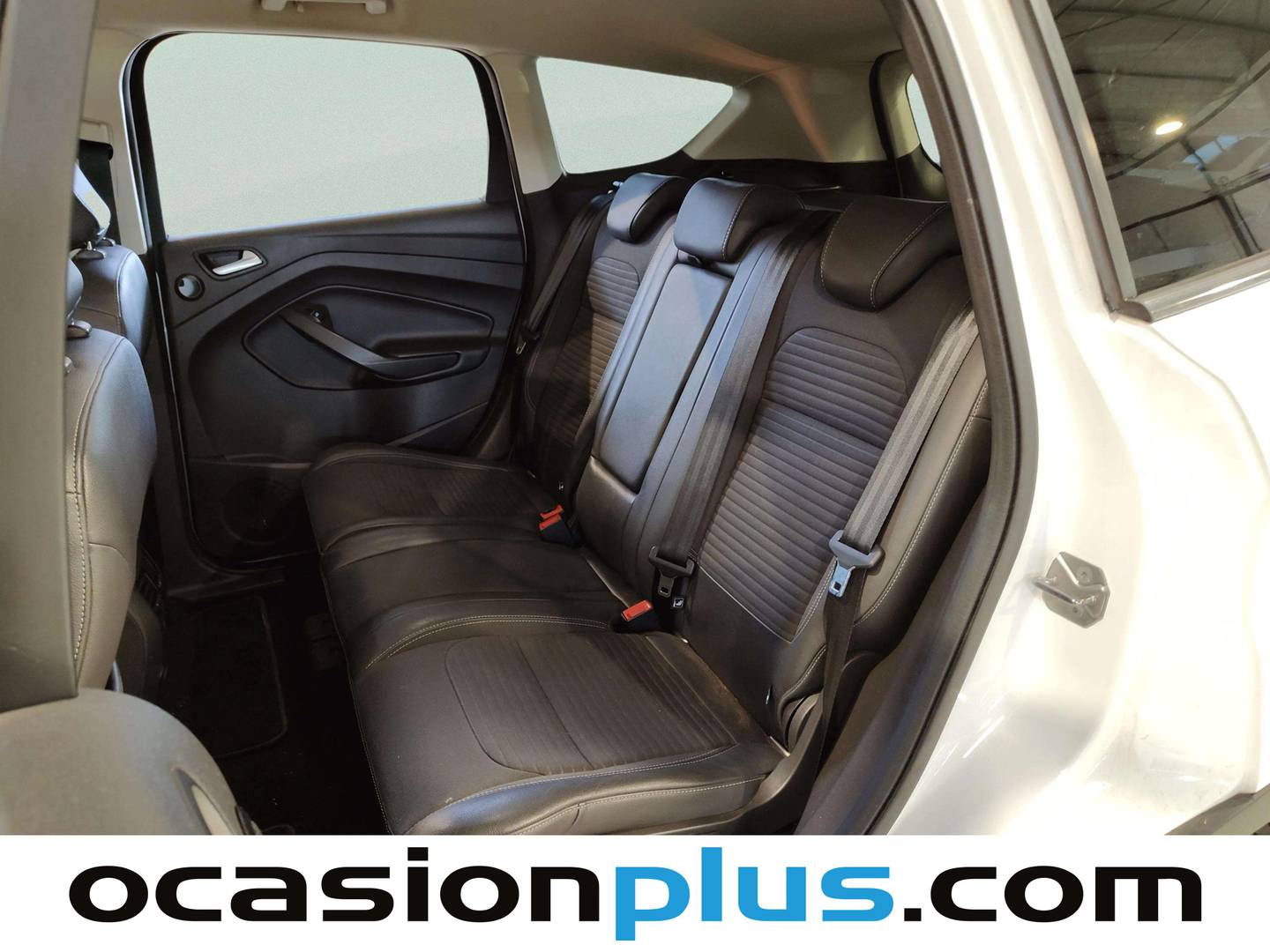 Foto asientos traseros Ford Kuga Ford Kuga 1.5 EcoBoost S&S Titanium 4x2 (150 CV)