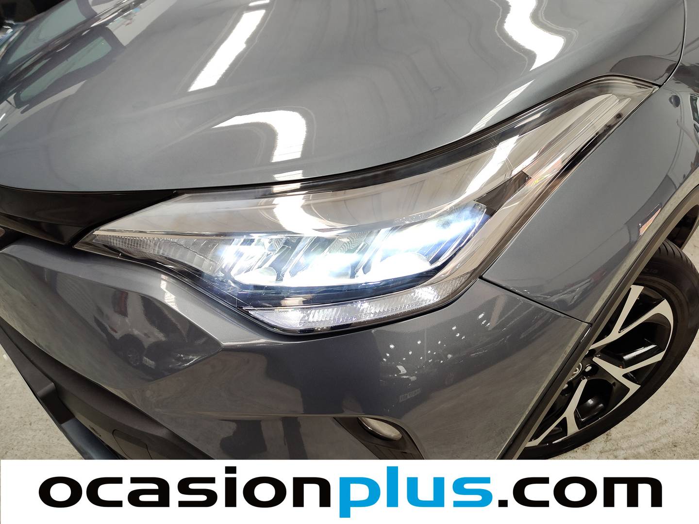 Paquetes del Toyota C-HR Toyota C-HR 1.8 125H Advance (122 CV)