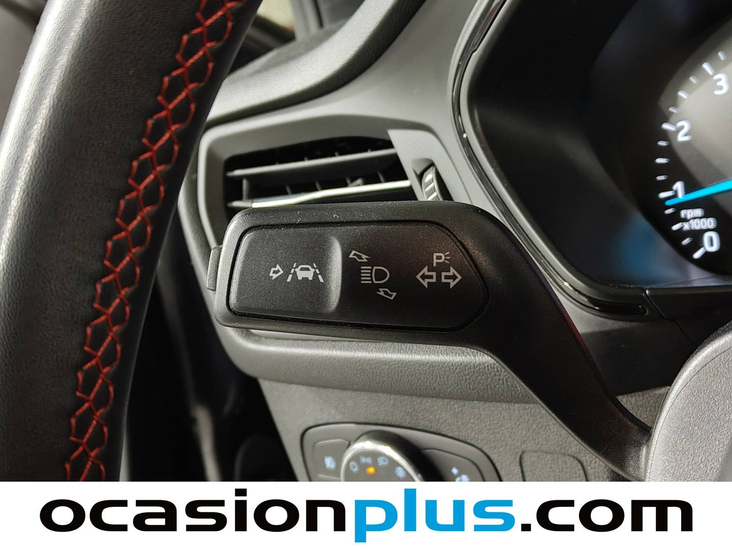 Foto Ford Focus Ford Focus 1.0 Ecoboost MHEV ST-Line Auto (125 CV)