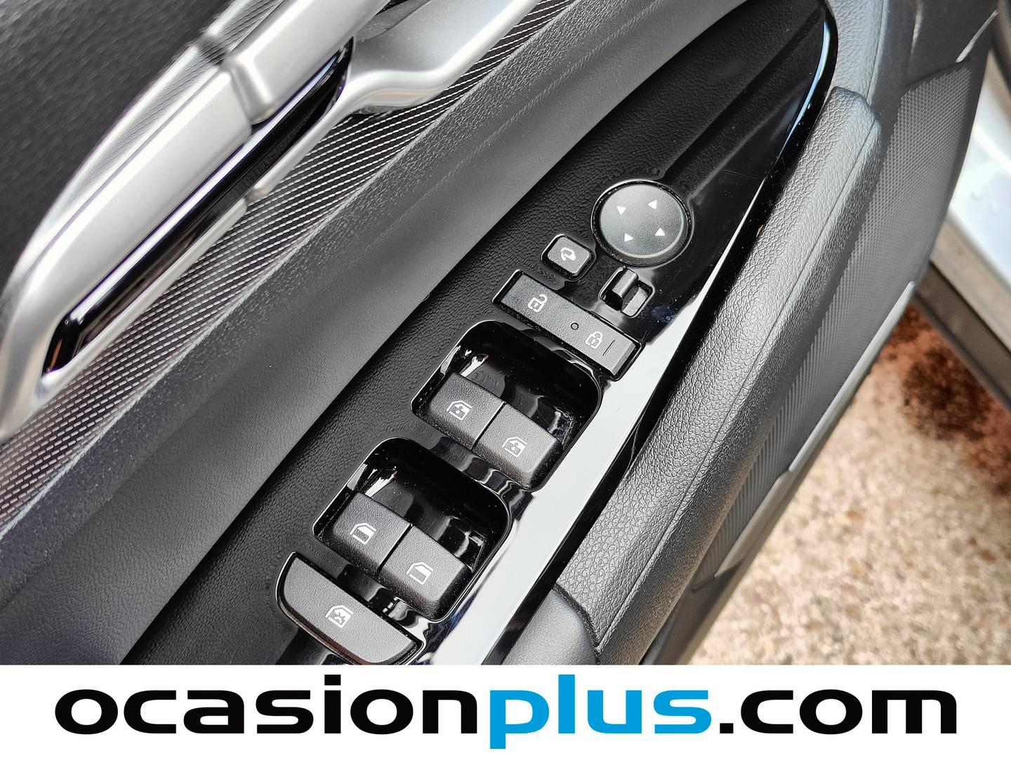 Foto KIA Sportage Kia Sportage 1.6 T-GDi HEV Tech 4x2 (230 CV)