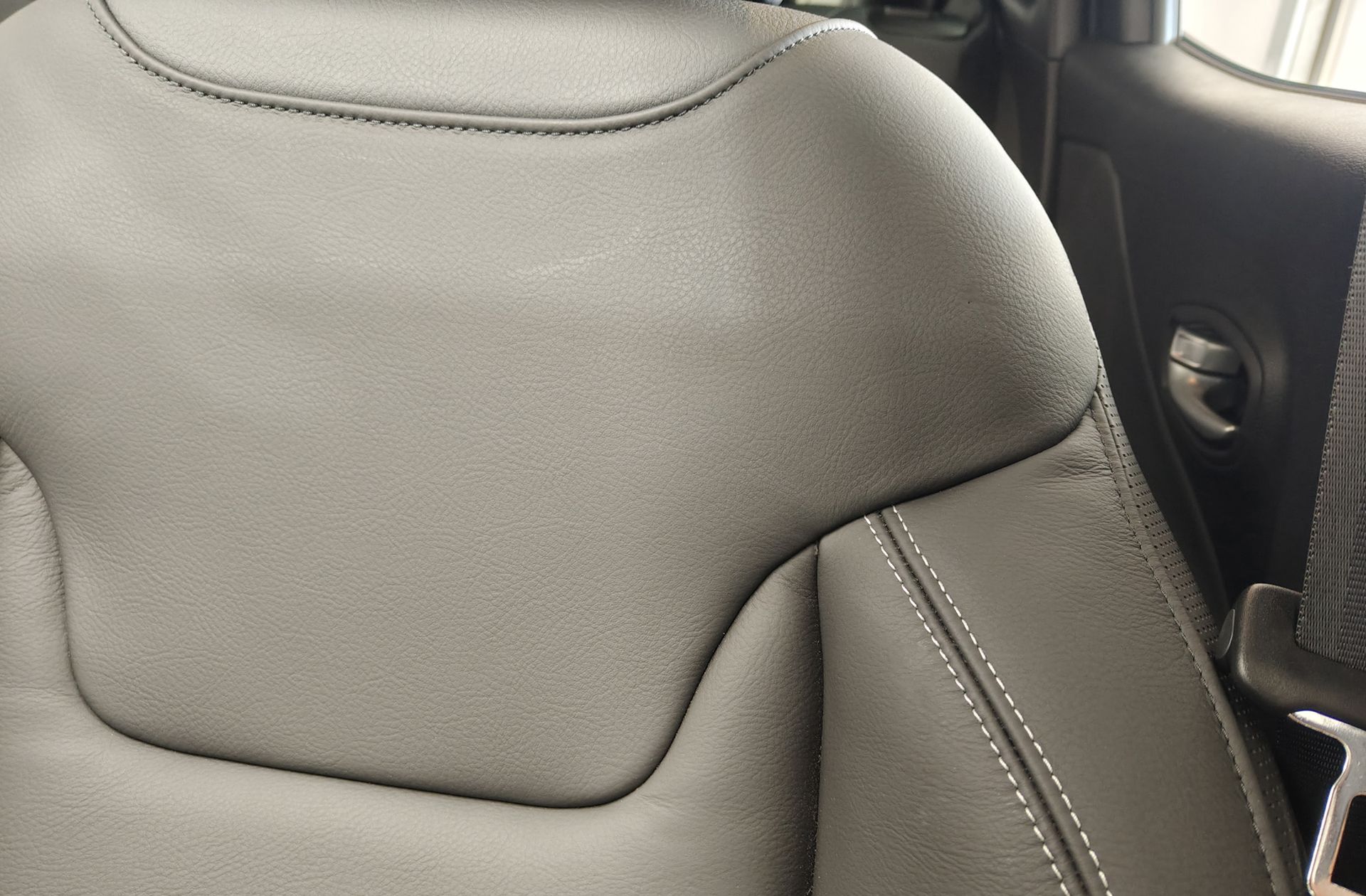 Jeep Renegade 1.5 MHEV eHybrid Summit DCT - foto 13