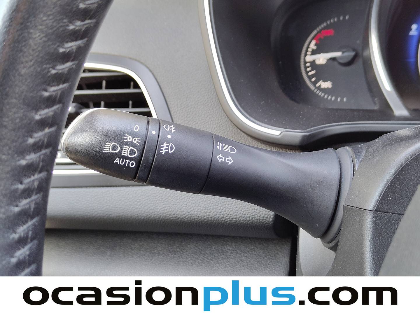 Accesorios del Renault Mégane Renault Megane TCe 100 TECH ROAD Energy (100 CV)